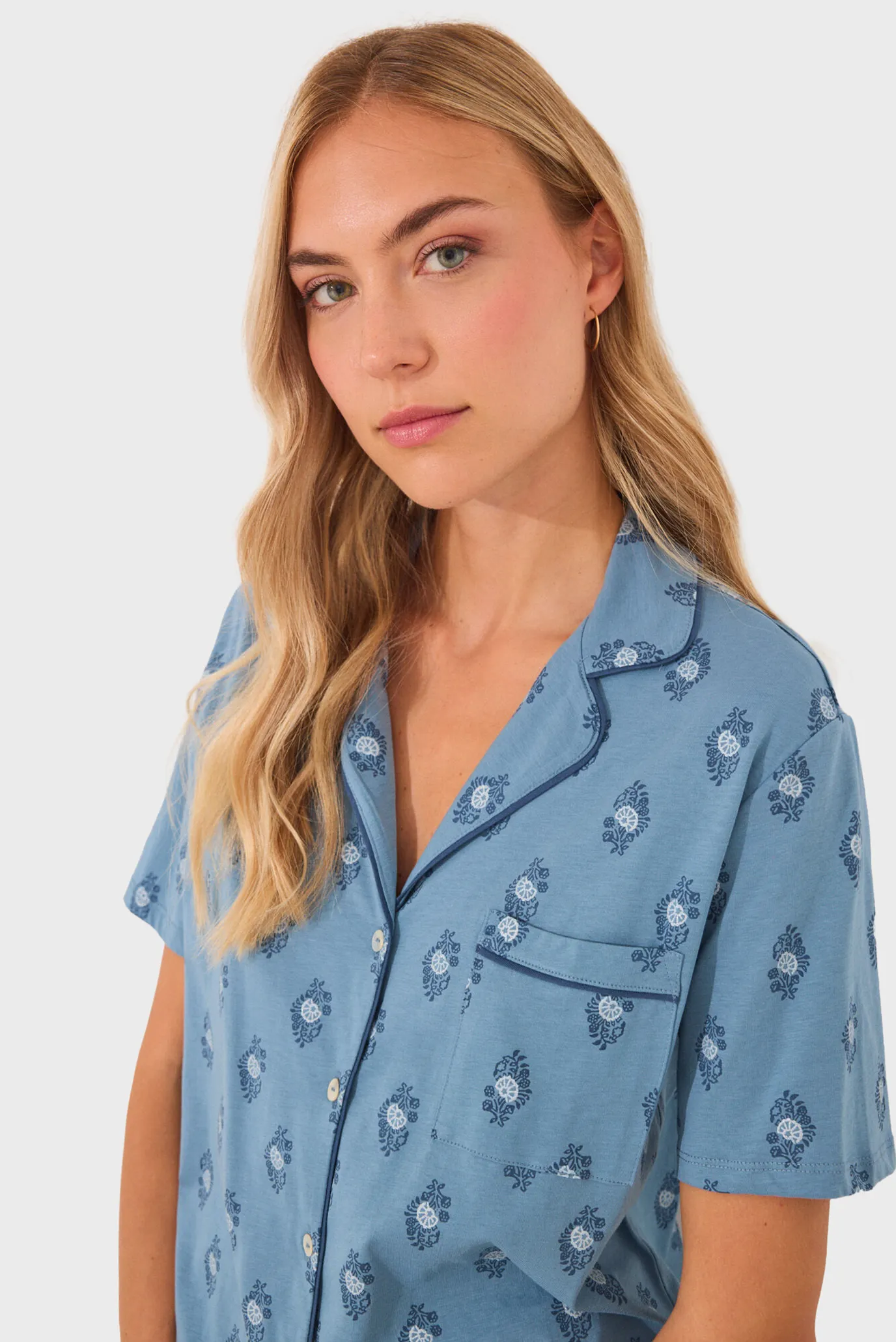 Жіноча синя піжама з візерунком (сорочка, брюки) 4