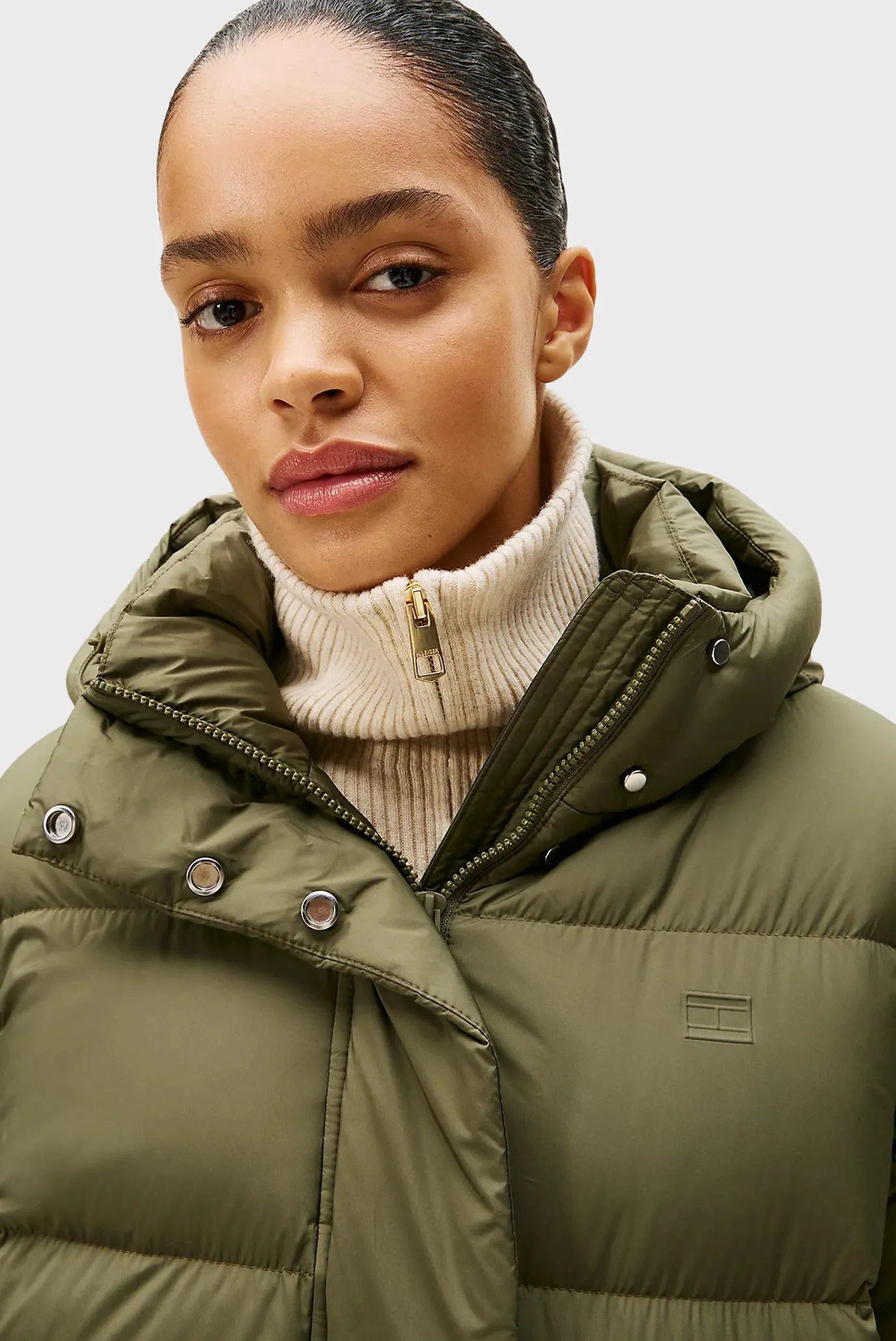 Женская оливковая куртка MODERN 4