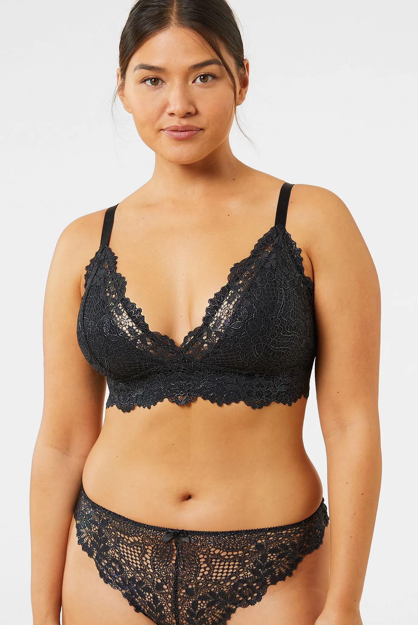 Жіночий чорний бюстгальтер з м'якою трикутною чашкою SUCCESS 2