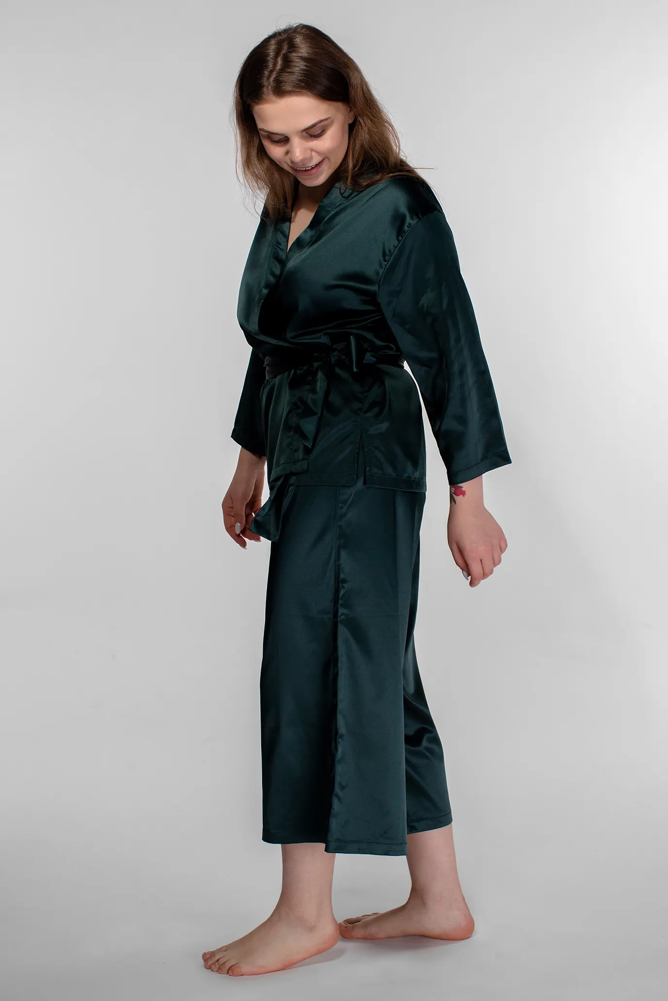 Жіночий темно-зелений кардиган 7