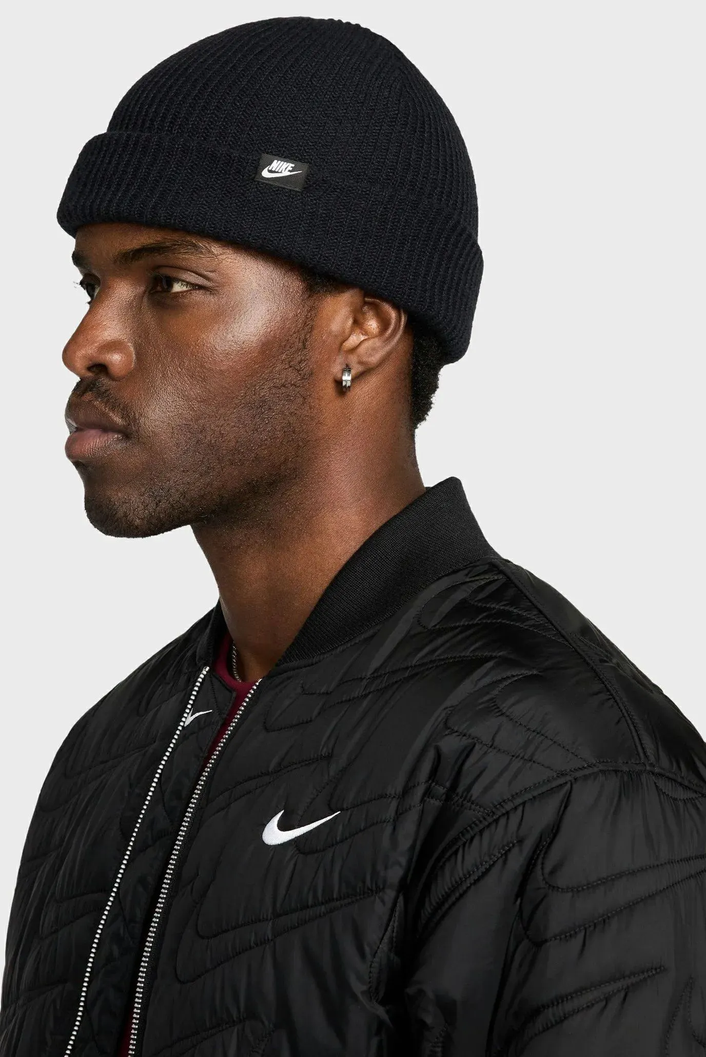 Черная шапка 4