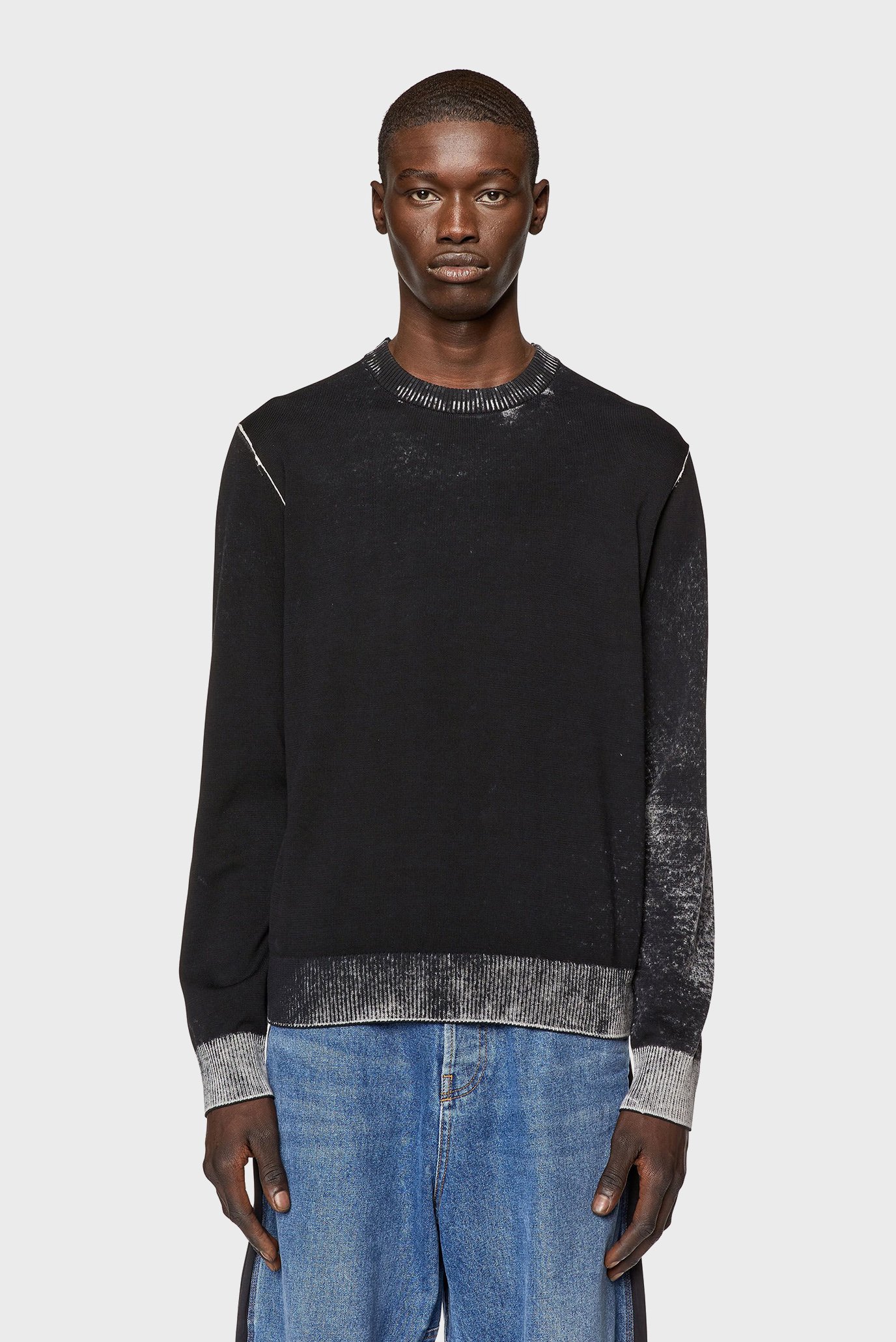 Мужской черный джемпер K-LARENCE-B KNITWEAR Черный XXL Diesel A11187 0BEAR Мужской черный джемпер K-LARENCE-B KNITWEAR Черный XXL Diesel A11187 0BEAR