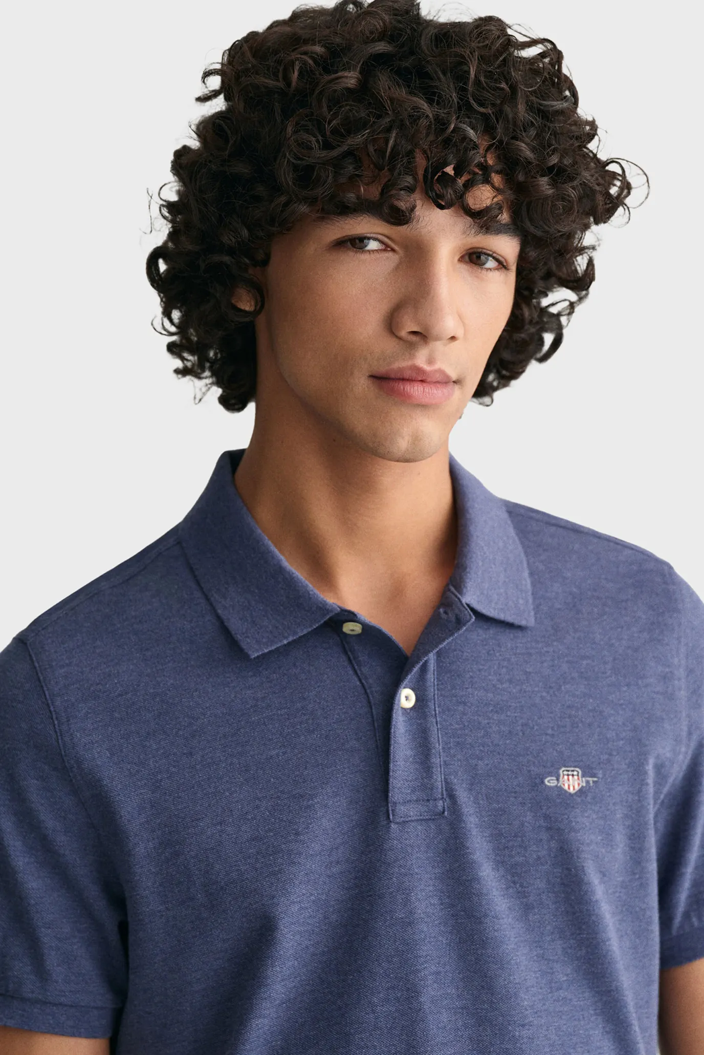 Мужское синее поло REG SHIELD SS PIQUE POLO 4