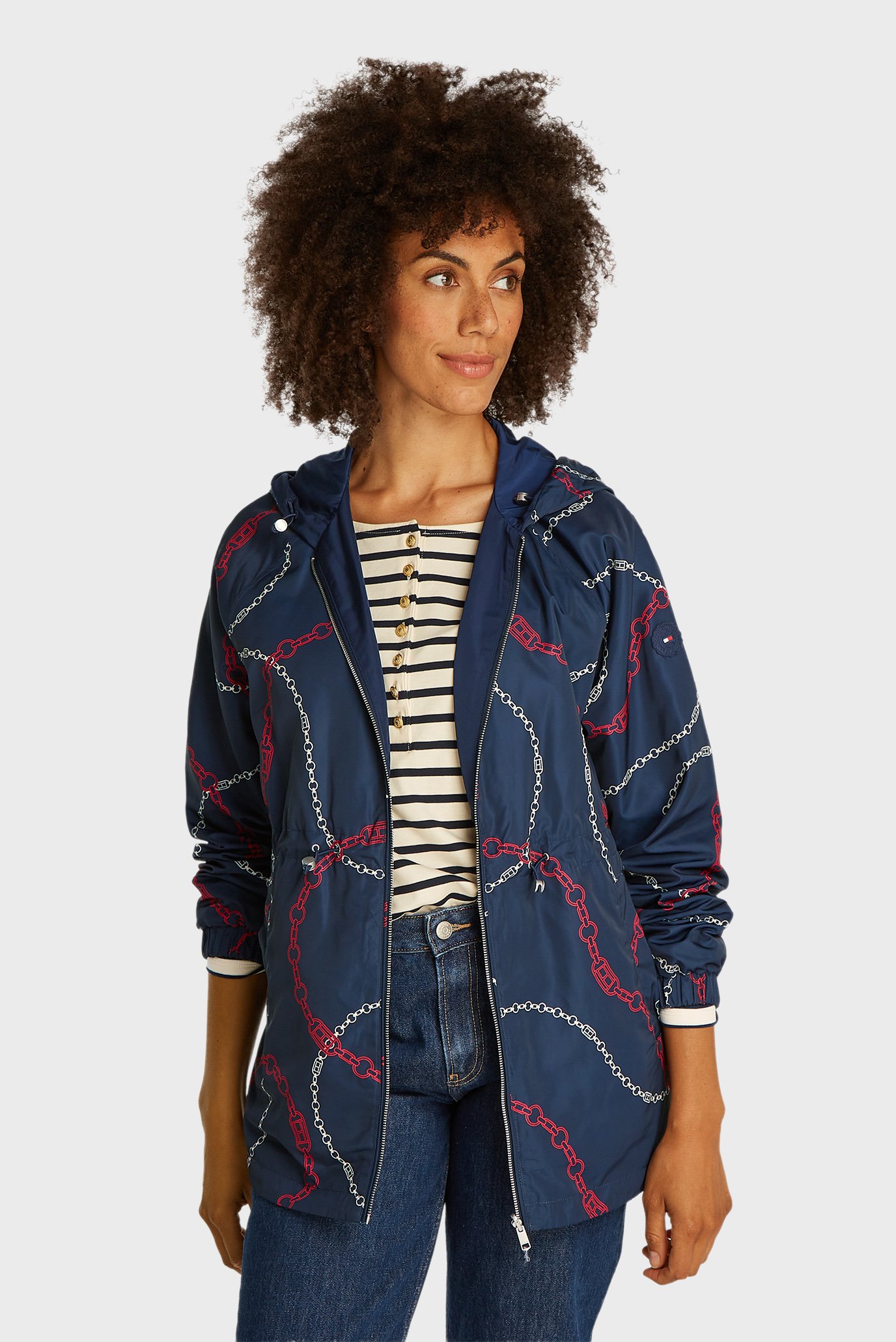Женская темно-синяя двусторонняя ветровка с узором CHAIN PRINT REV WINDBREAKER Синий XS Tommy Hilfiger WW0WW45931 Женская темно-синяя двусторонняя ветровка с узором CHAIN PRINT REV WINDBREAKER Синий XS Tommy Hilfiger WW0WW45931