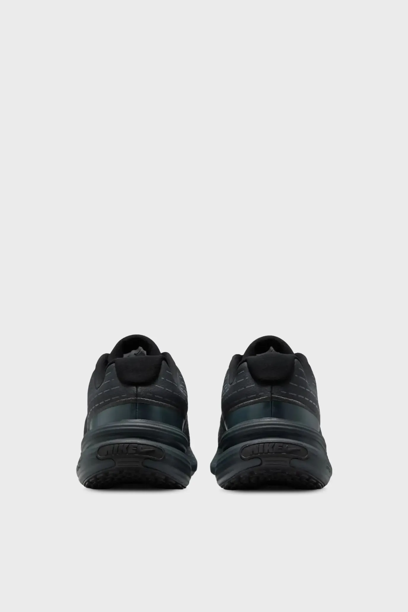 Чоловічі чорні кросівки 3