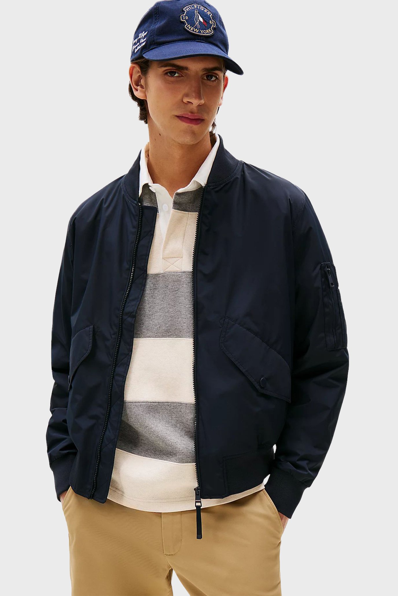 Мужской темно-синий бомбер PACKABLE Синий M Tommy Hilfiger MW0MW39629 Мужской темно-синий бомбер PACKABLE Синий M Tommy Hilfiger MW0MW39629