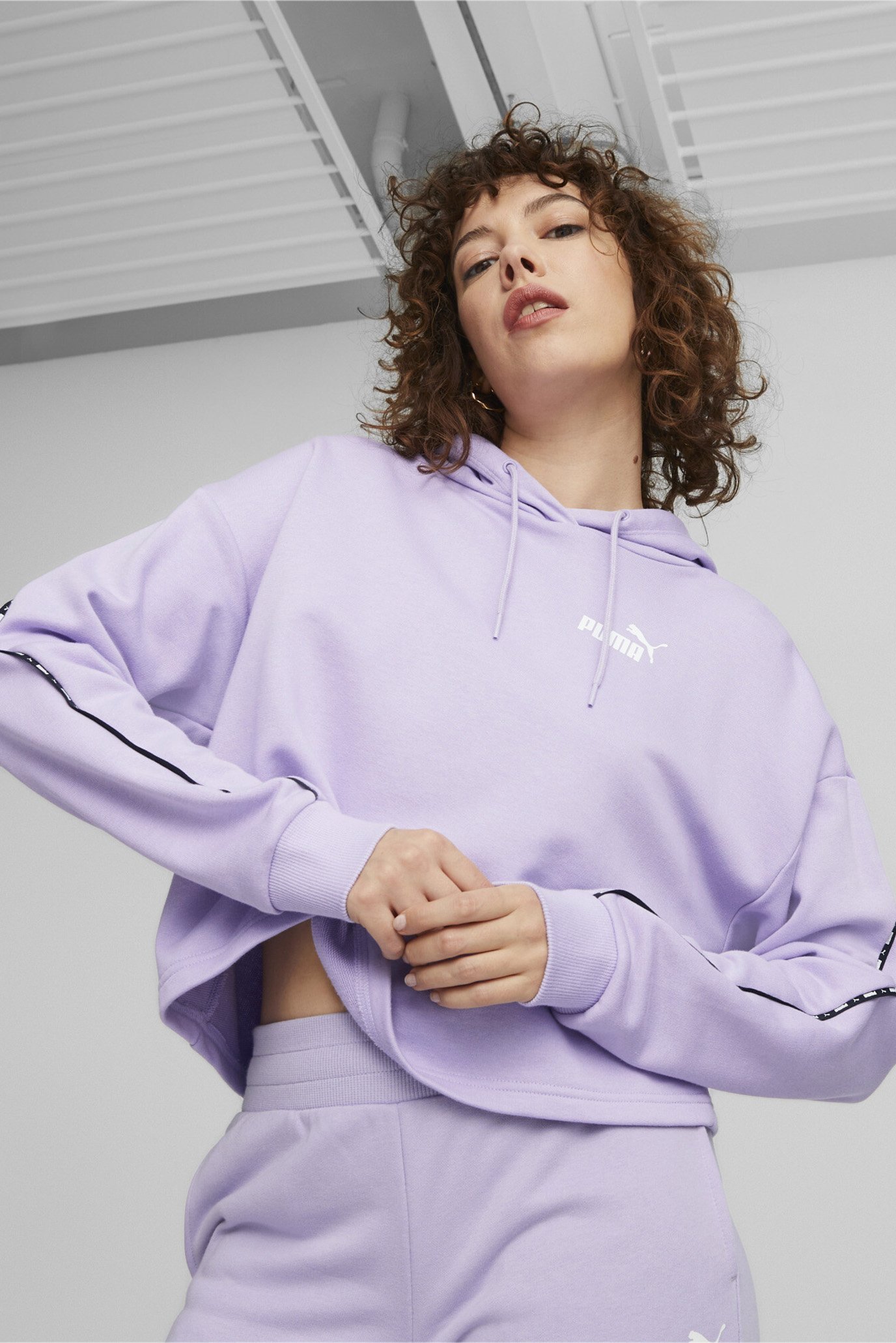 Женское сиреневое худи PUMA POWER Tape Hoodie Women 1