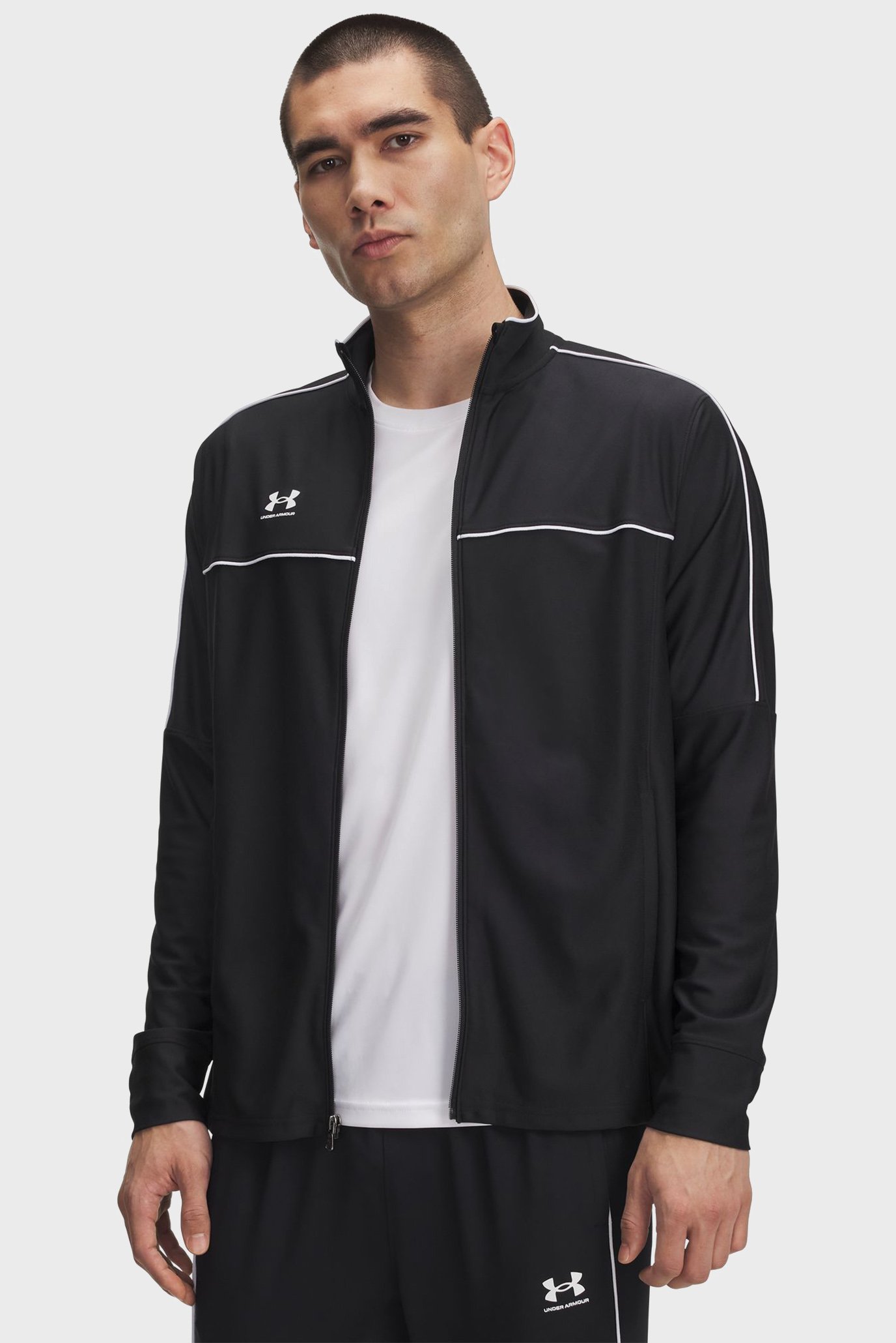 Мужская черная ветровка M Challenger Track Jacket Черный L Under Armour 6008868-001 Мужская черная ветровка M Challenger Track Jacket Черный L Under Armour 6008868-001