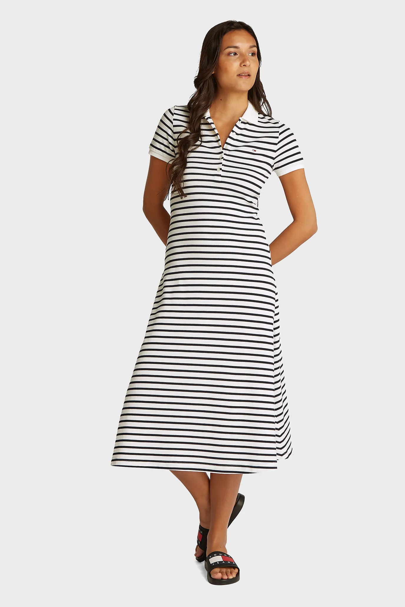 Жіноча сукня у смужку 1