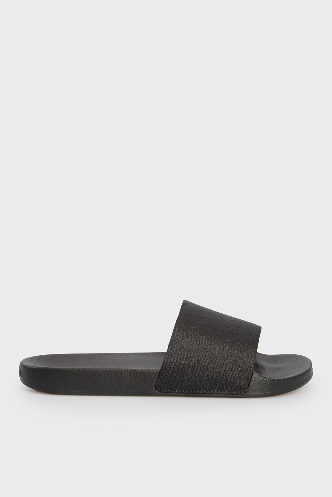 Женские черные слайдеры POOL SLIDE - JACQ Черный 41 Calvin Klein HW0HW02420 Женские черные слайдеры POOL SLIDE - JACQ Черный 41 Calvin Klein HW0HW02420