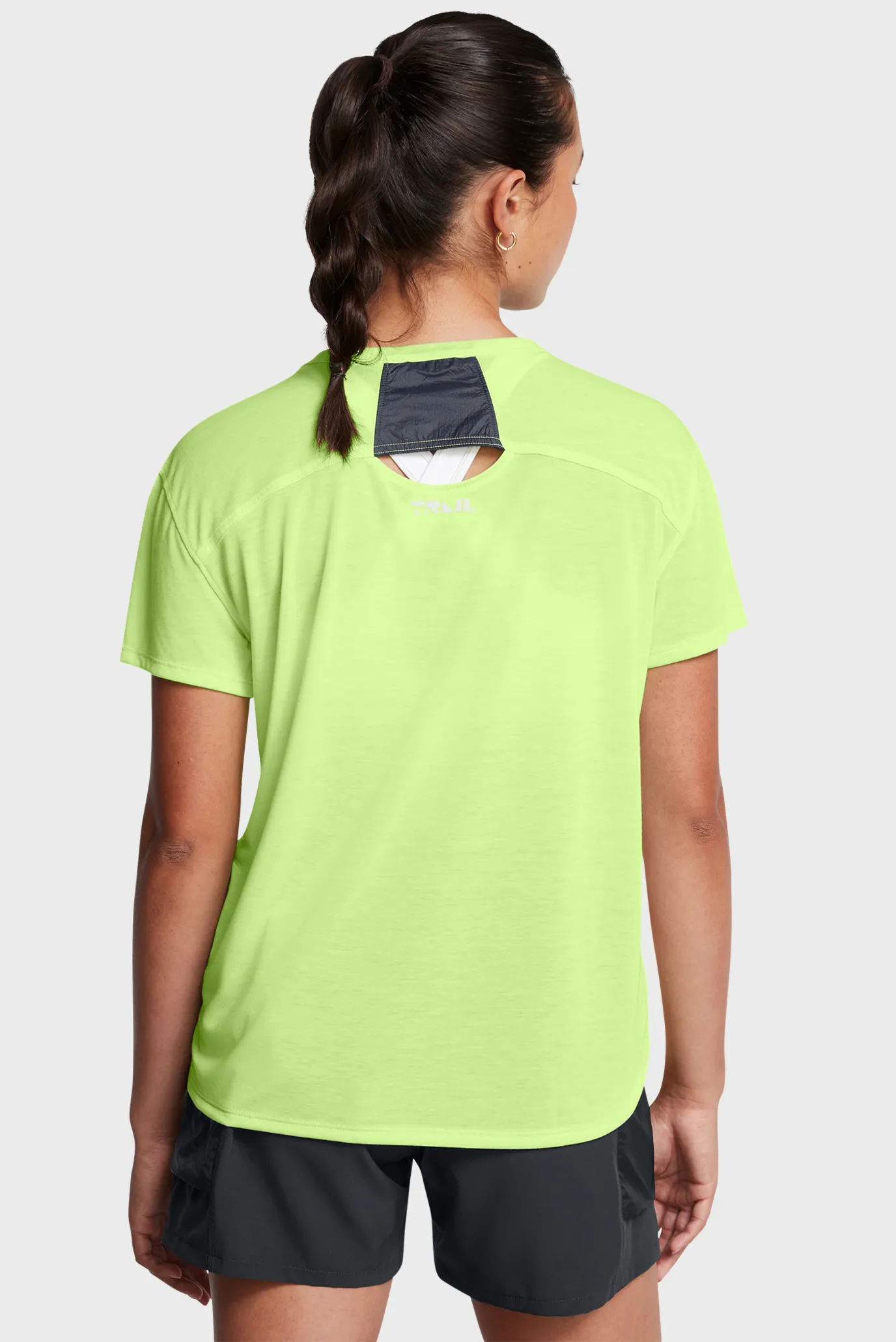 Жіноча салатова футболка UA Trail Run SS 2