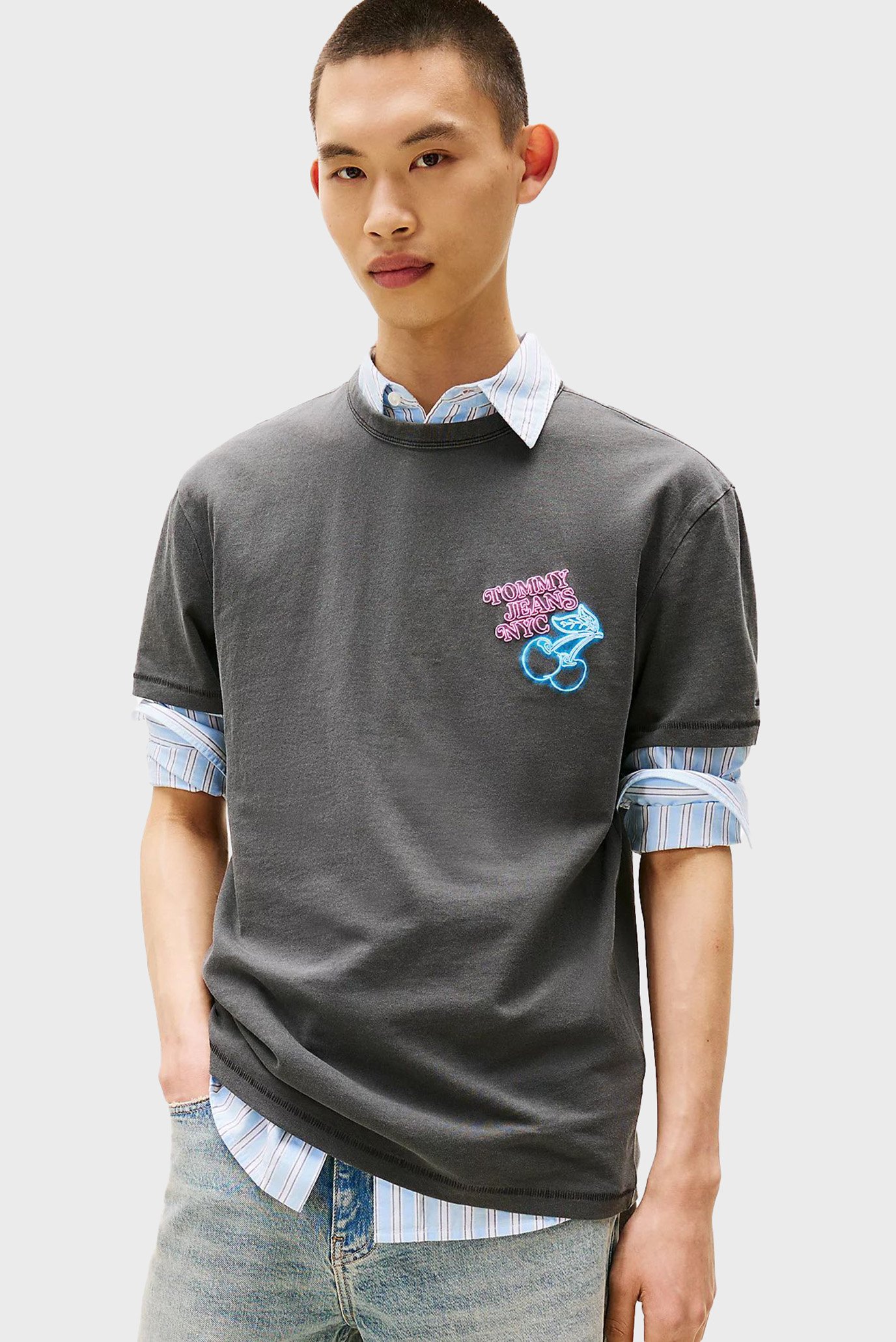 Мужская серая футболка REG NOVELTY FAIR Серый XL Tommy Jeans DM0DM21829 Мужская серая футболка REG NOVELTY FAIR Серый XL Tommy Jeans DM0DM21829