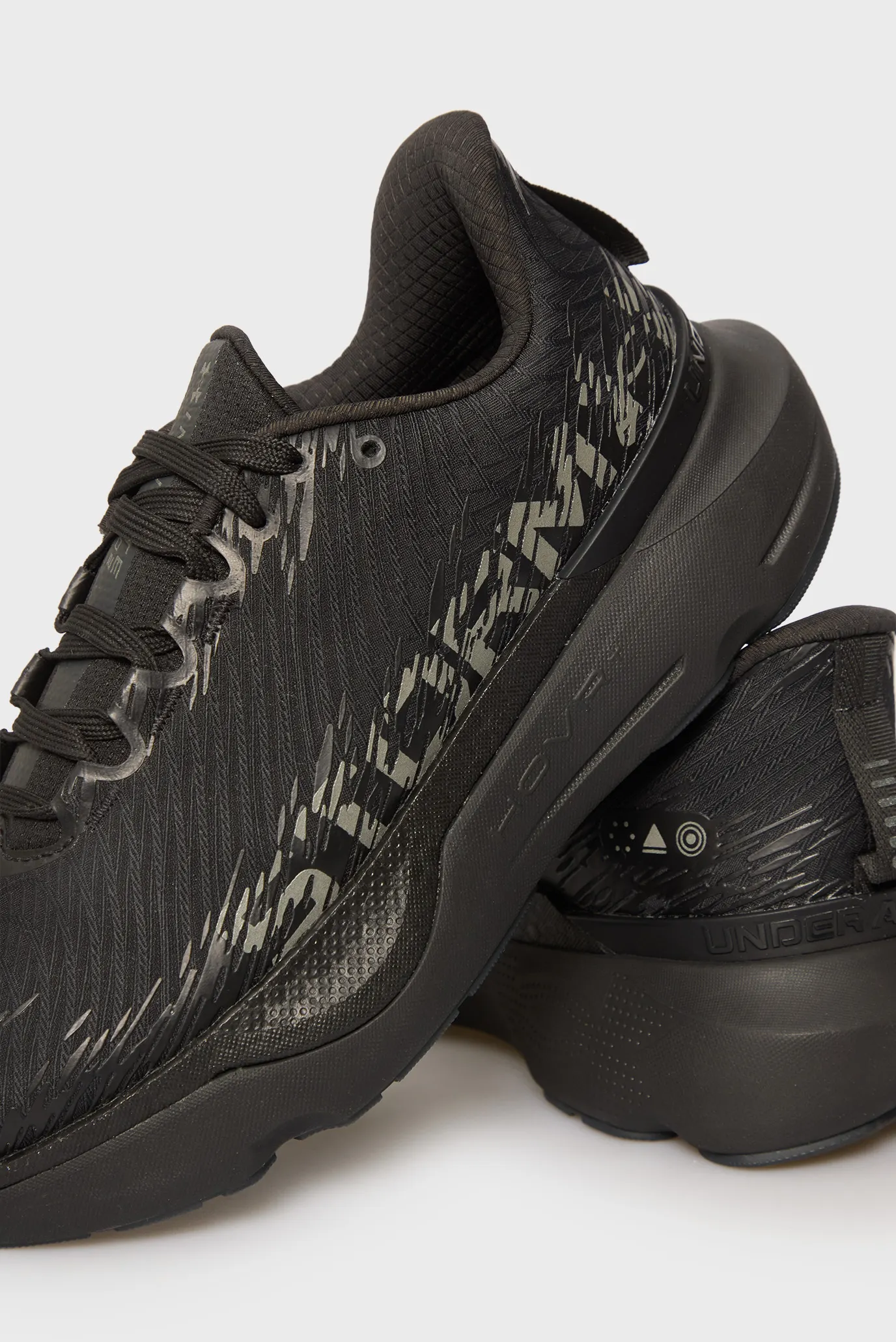 Чорні кросівки UA U Infinite Pro 2 Storm 2