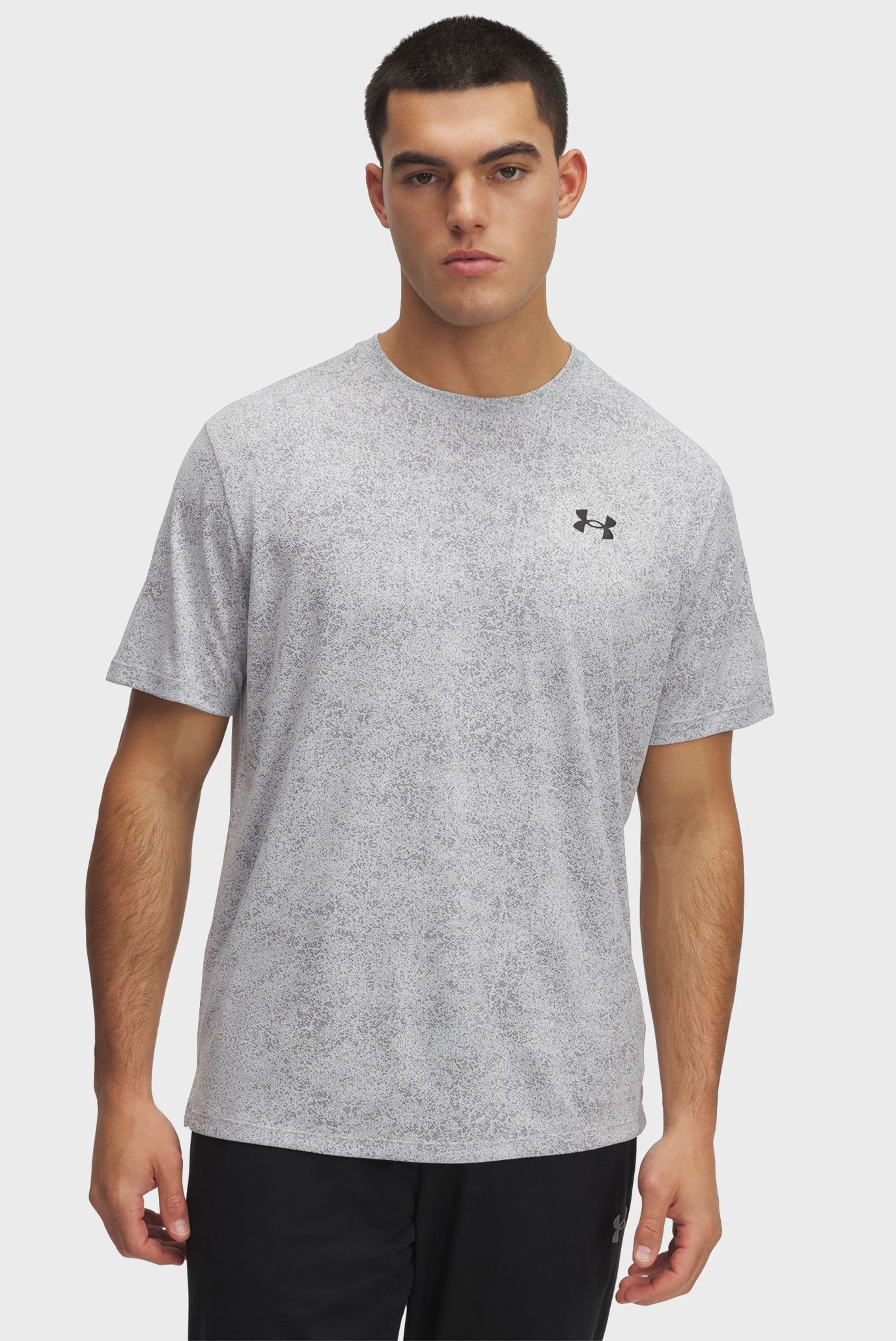 Мужская серая футболка UA Tech Tee Pixelate Серый XXL Under Armour 6005920-014 Мужская серая футболка UA Tech Tee Pixelate Серый XXL Under Armour 6005920-014