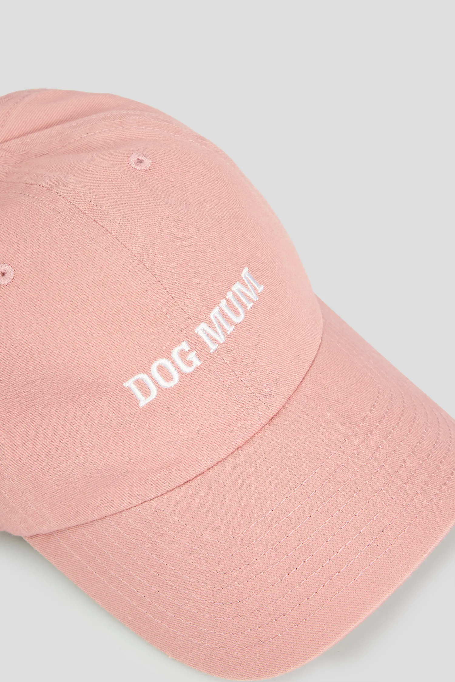 Жіноча рожева кепка 2
