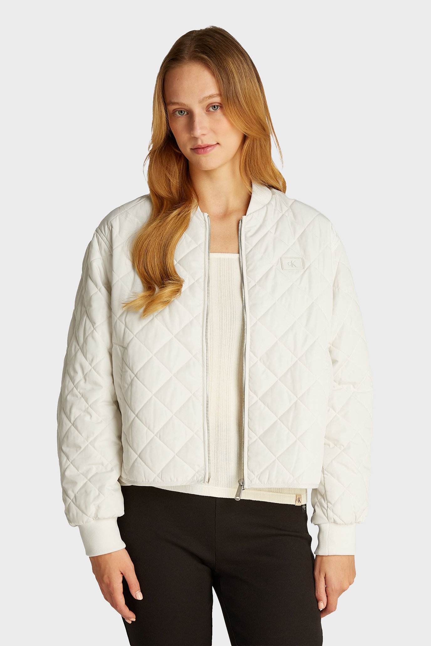 Женский белый бомбер LW QUILTED JACKET Белый M Calvin Klein Jeans J20J224701 Женский белый бомбер LW QUILTED JACKET Белый M Calvin Klein Jeans J20J224701