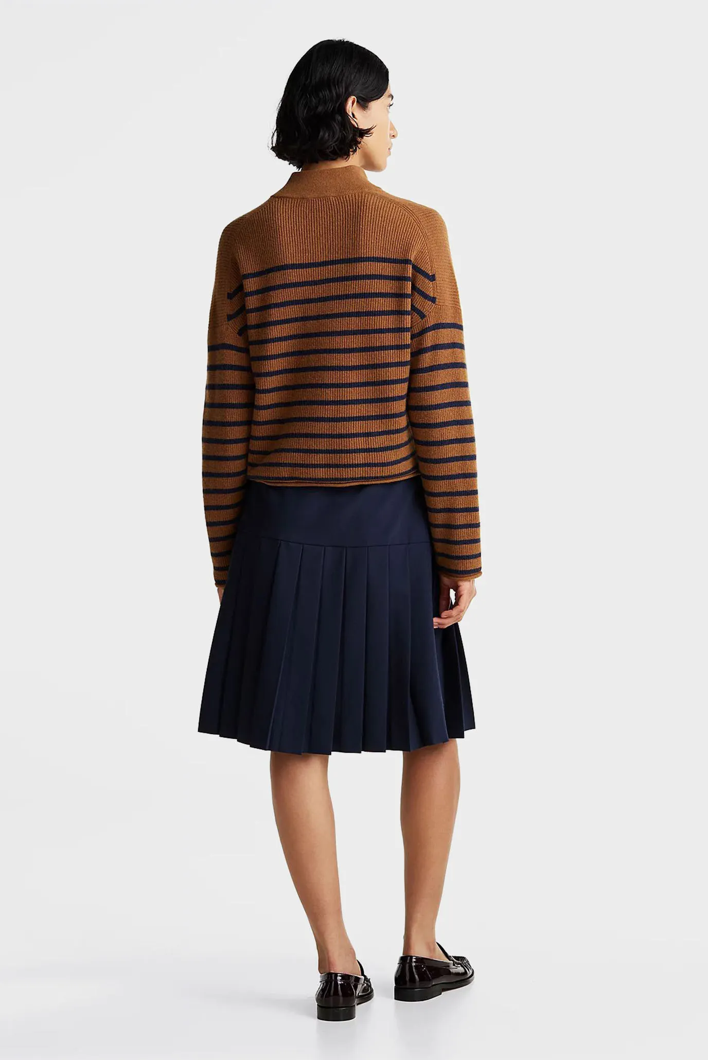 Женский коричневый шерстяной джемпер в полоску 4