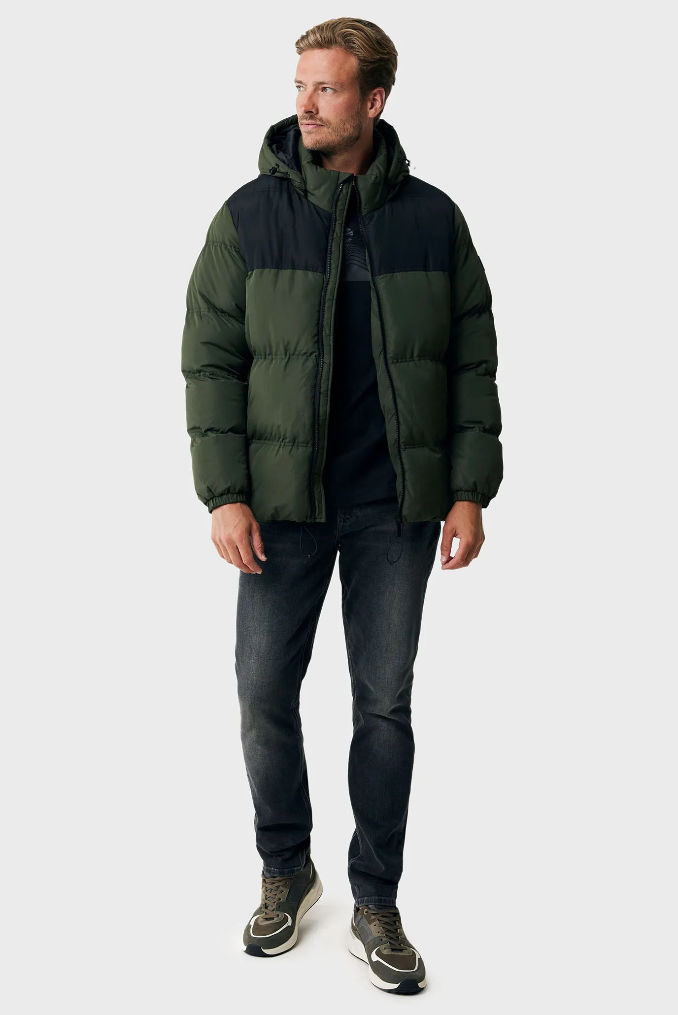 Чоловіча зелена куртка 2