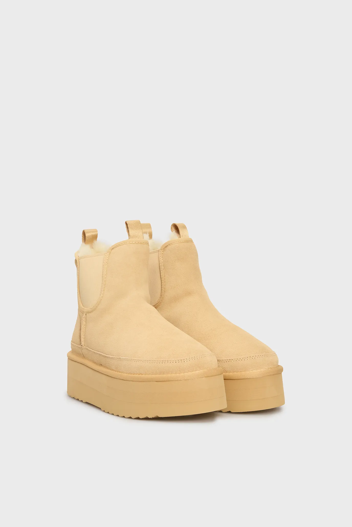 Женские бежевые замшевые угги Loimaa 3