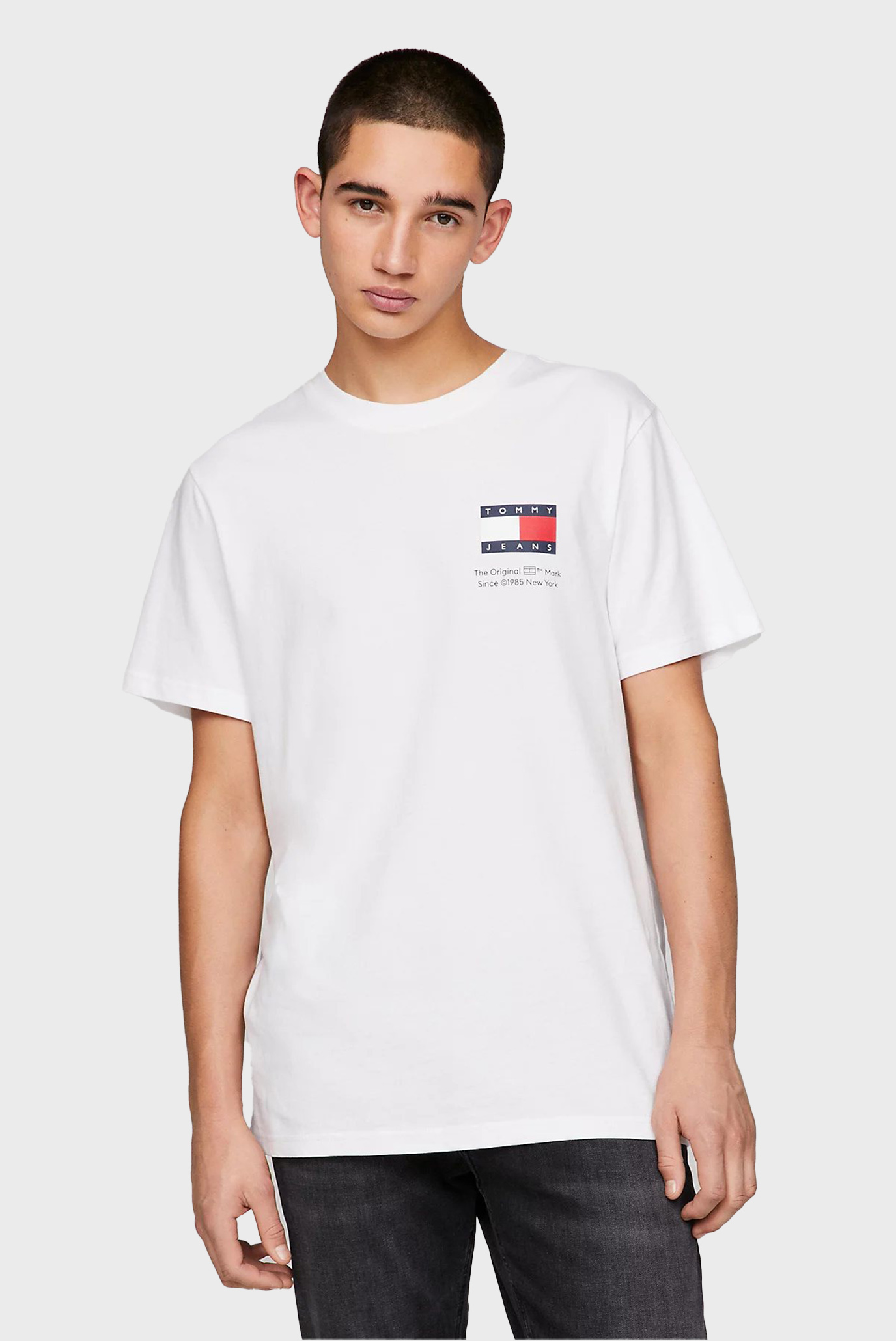 Чоловіча біла футболка TJM SLIM ESSENTIAL FLAG TEE EXT 1