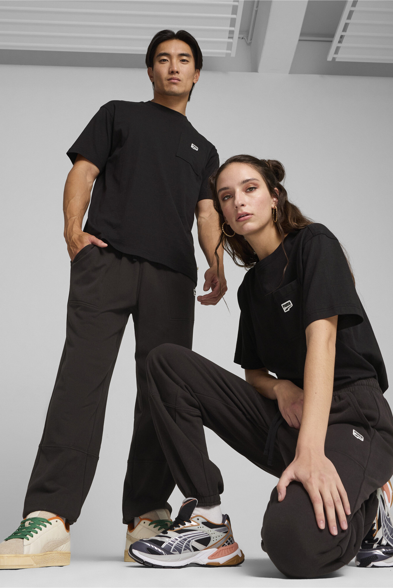 Чорні спортивні штани DOWNTOWN Relaxed Sweatpants Unisex (унісекс) 1