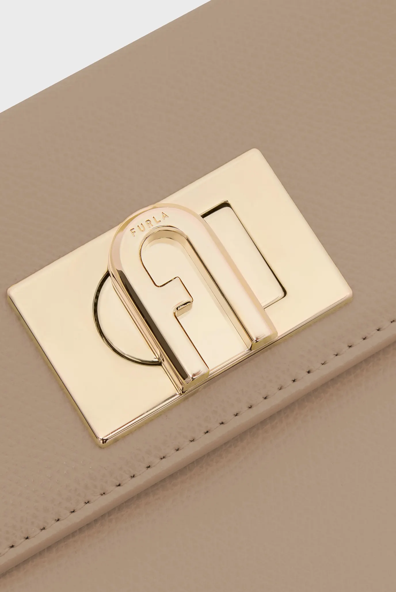 Женская бежевая кожаная сумка 2