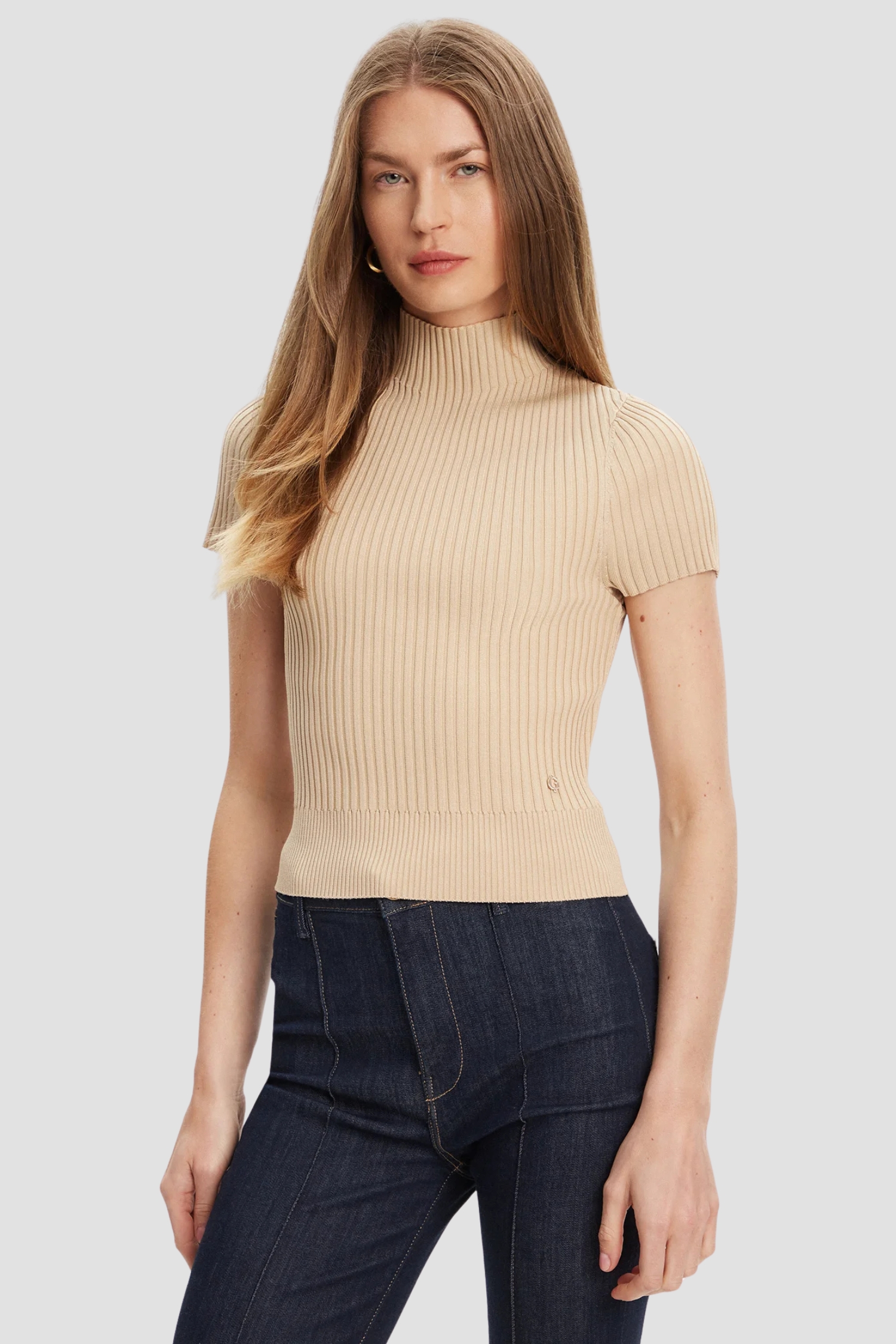 Женский бежевый гольф Бежевый S Guess W5YR04.Z0040;G1L7 Женский бежевый гольф Бежевый S Guess W5YR04.Z0040;G1L7