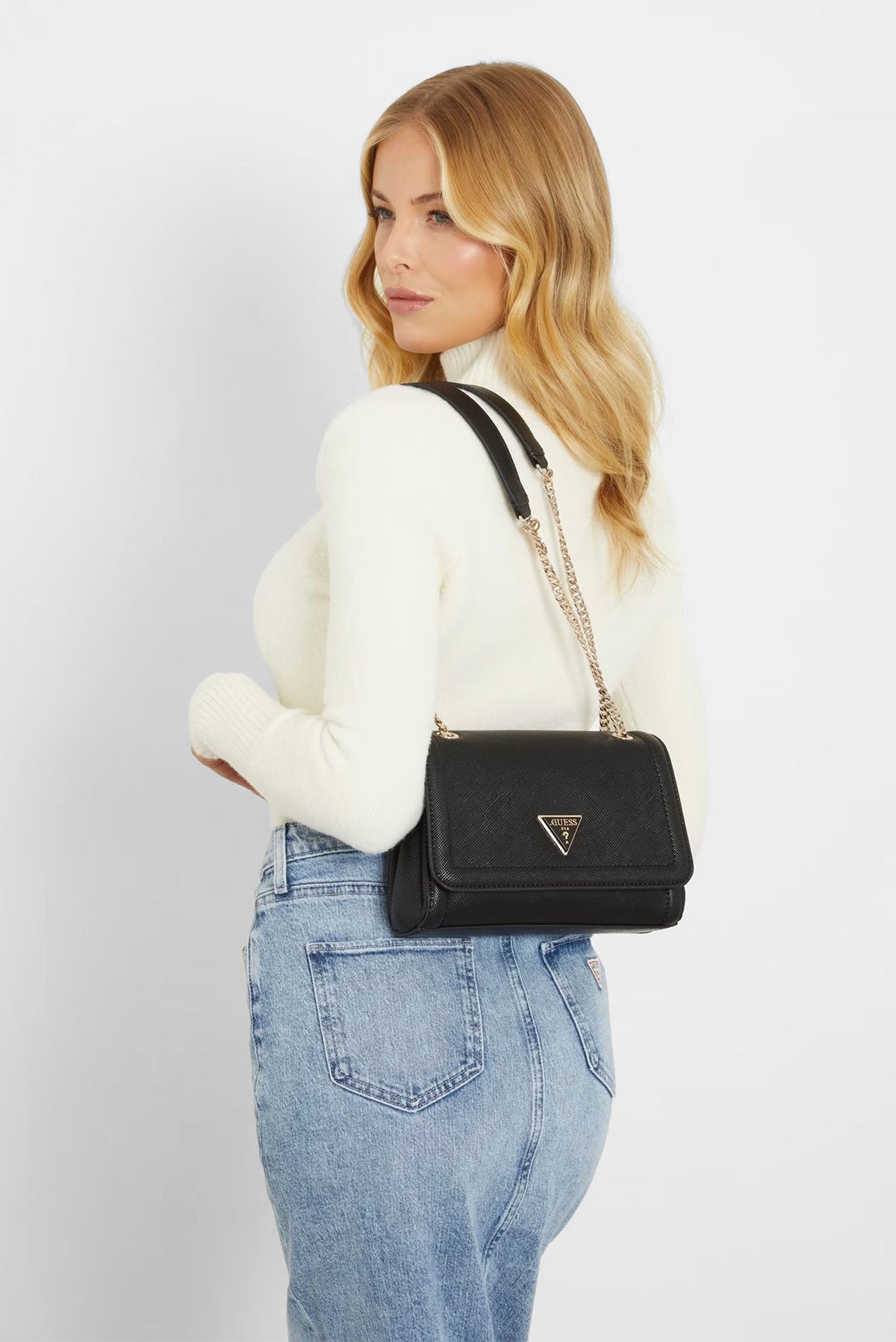 365 Жіноча чорна сумка NOELLE CONVERTIBLE XBODY FLAP Guess