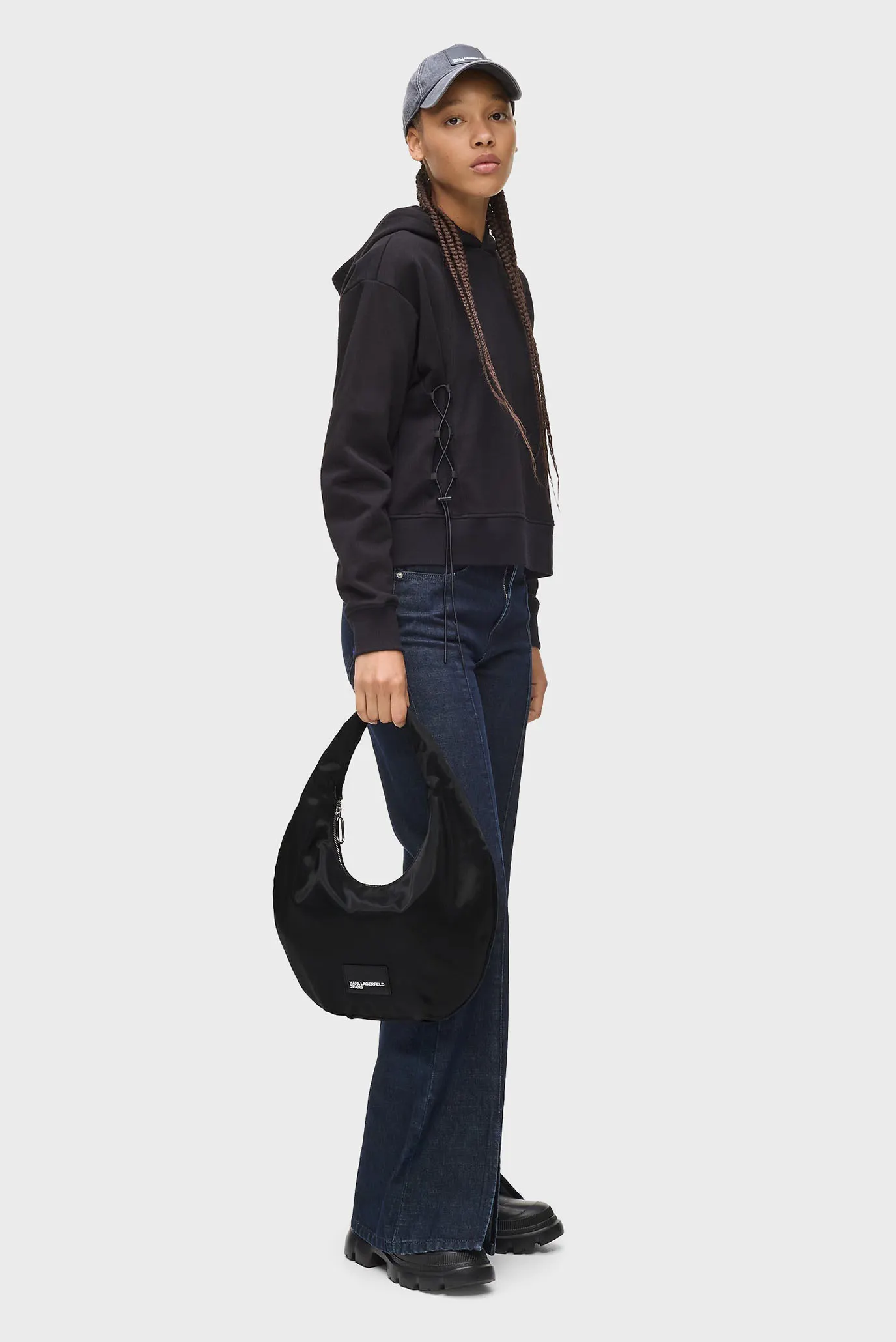 Жіноча чорна сумка glossy 2