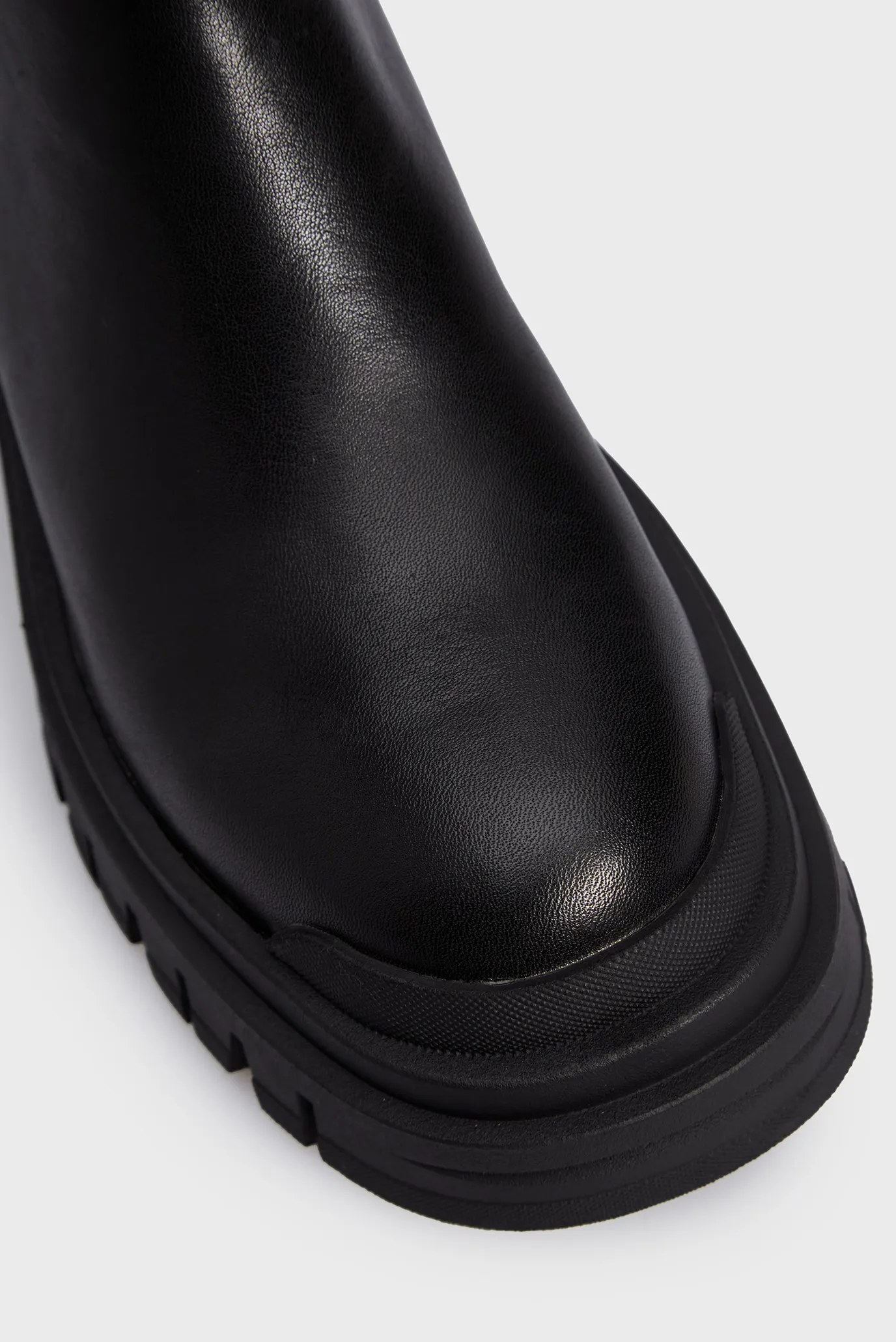 Женские черные кожаные ботильоны Oxalis 4