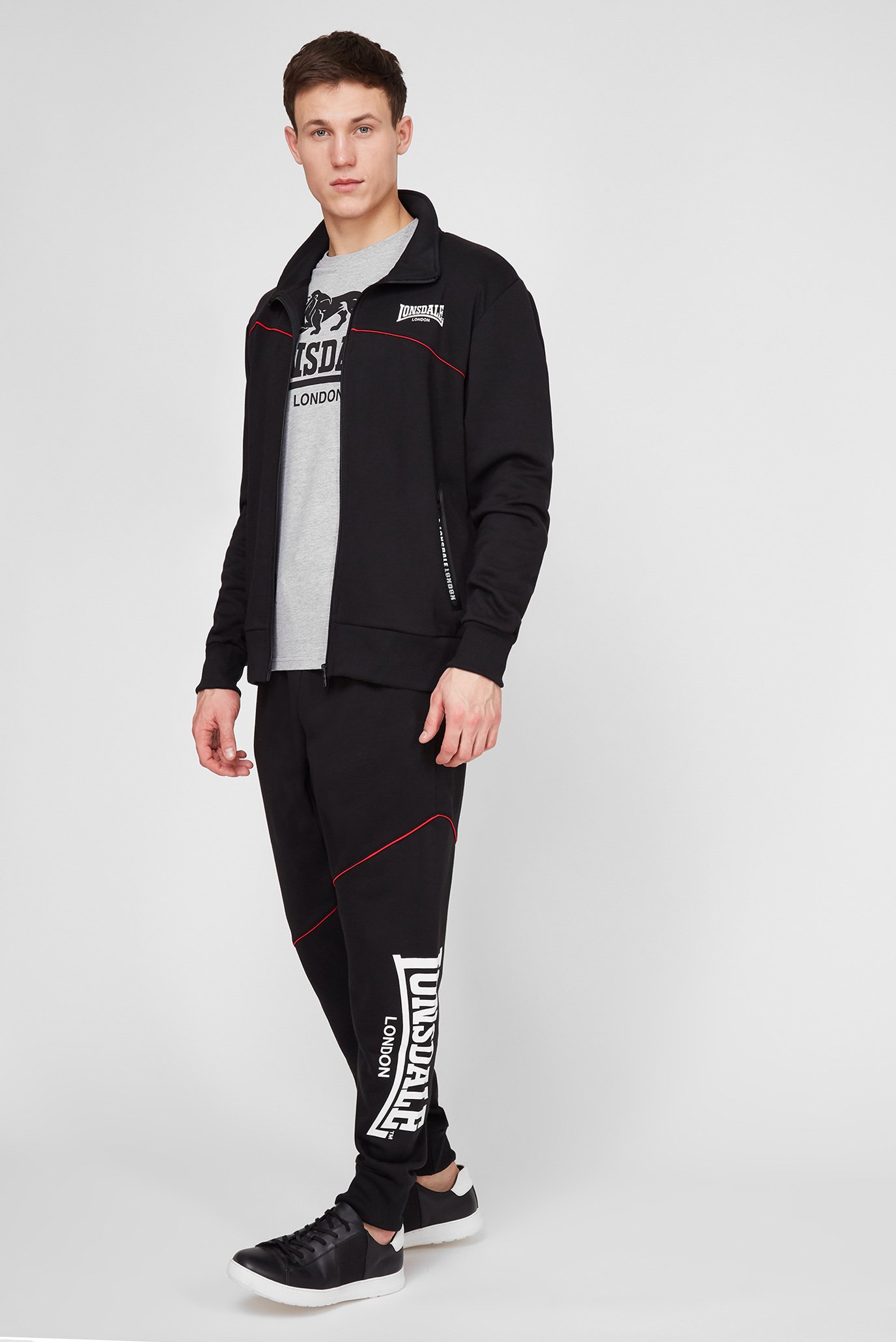 Мужской черный спортивный костюм (кофта, брюки) Черный M Lonsdale 113982 Мужской черный спортивный костюм (кофта, брюки) Черный M Lonsdale 113982