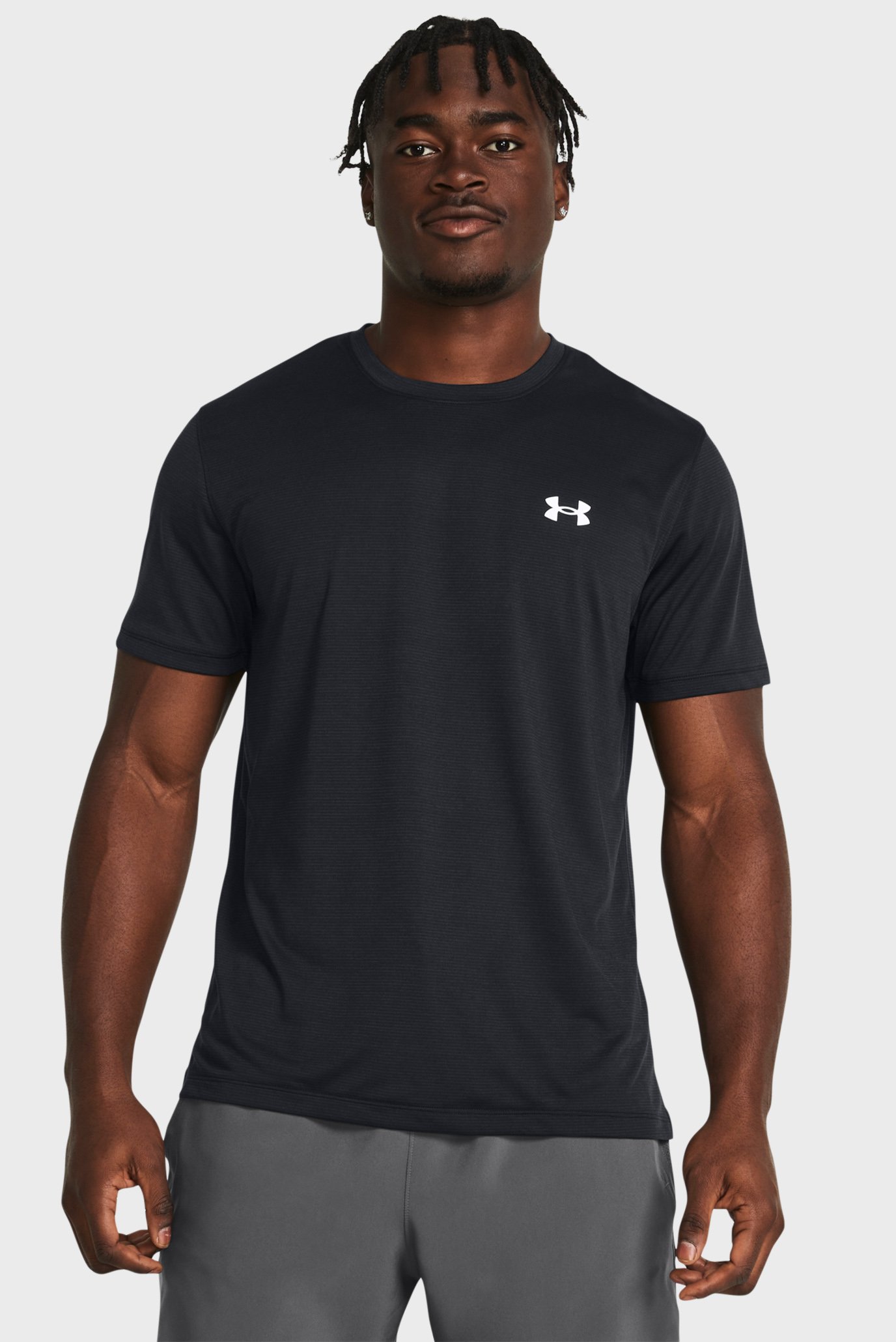 Мужская черная футболка UA LAUNCH SHORTSLEEVE 1