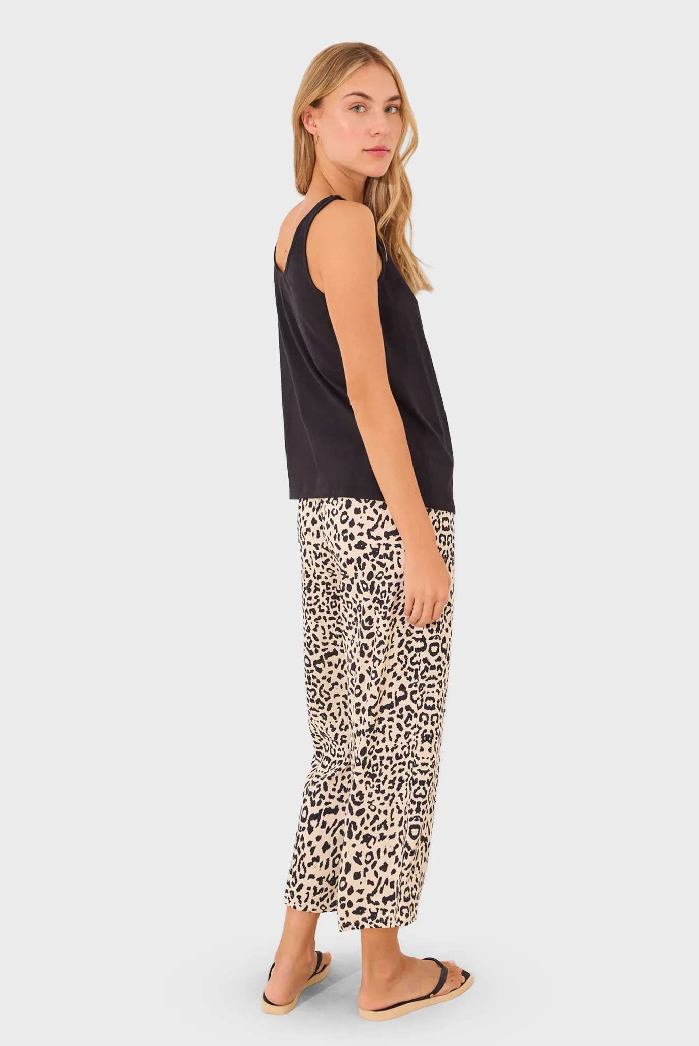 Жіноча піжама (топ, брюки) Mickey Mouse 3