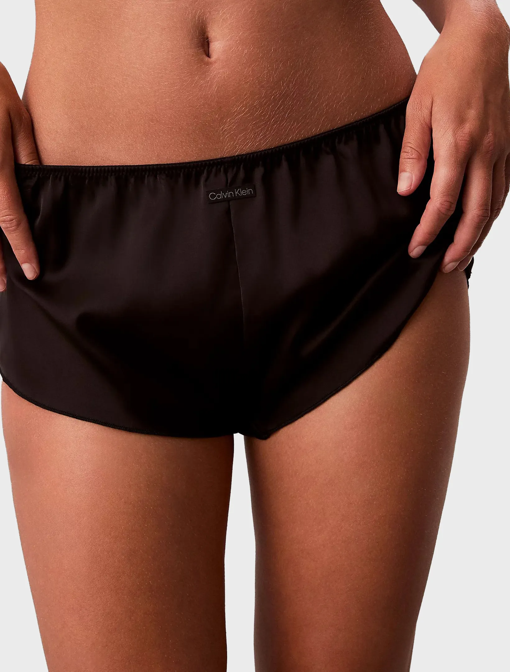 Женские черные трусики TAPSHORT 2