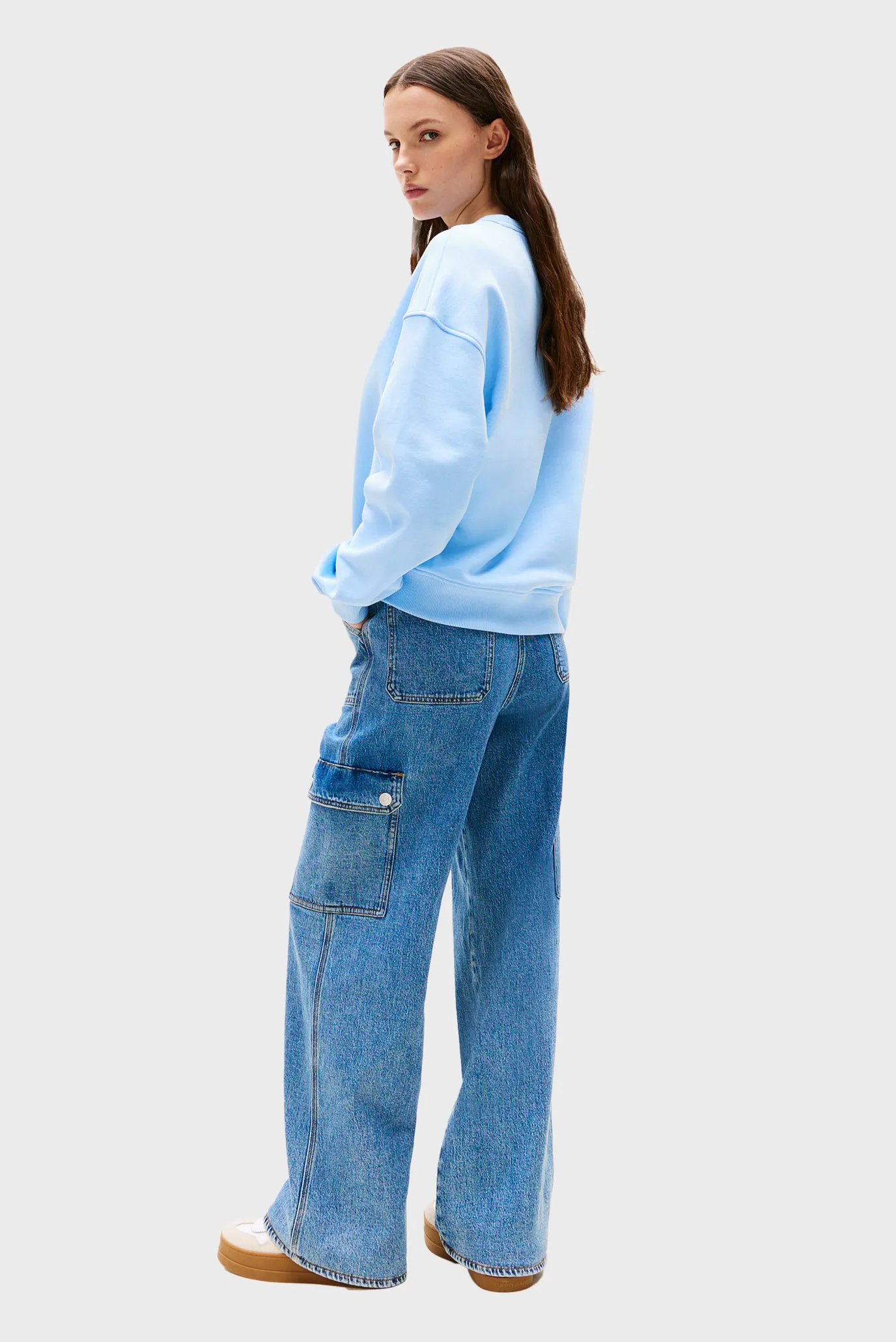 Жіночий блакитний світшот BXY BADGE CREW 3