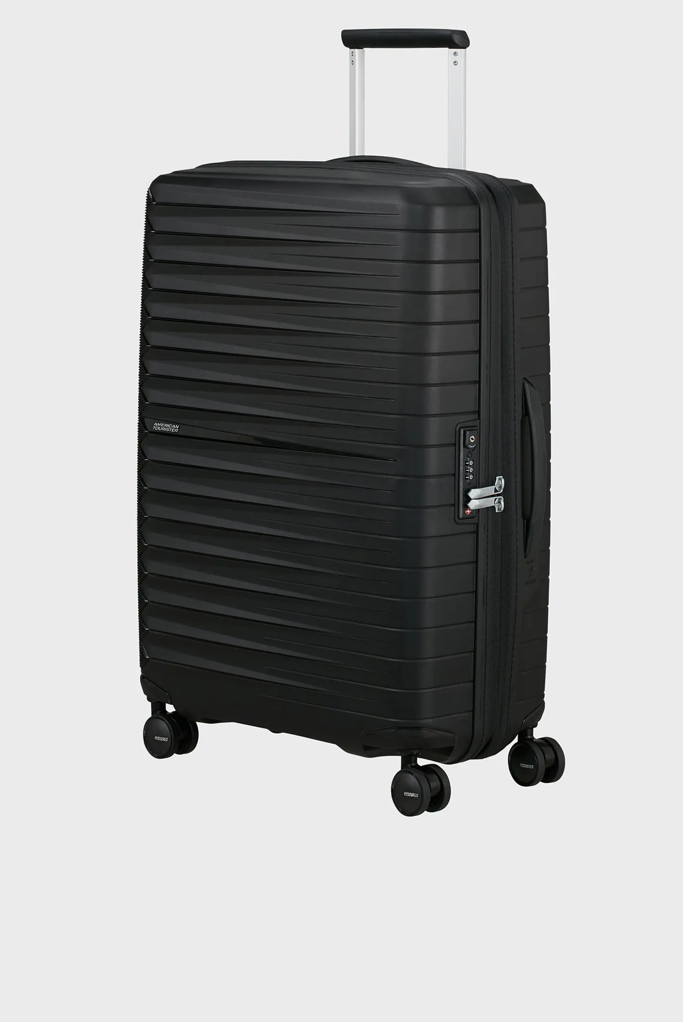 Чорна валіза 68 см FASTFORWARD 6