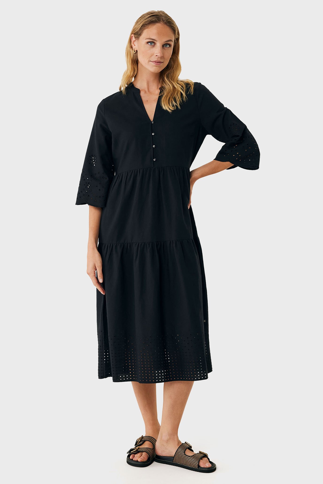 Женское черное платье Linen eyehole embroidery dress Черный 34 Mexx MF006302251W Женское черное платье Linen eyehole embroidery dress Черный 34 Mexx MF006302251W