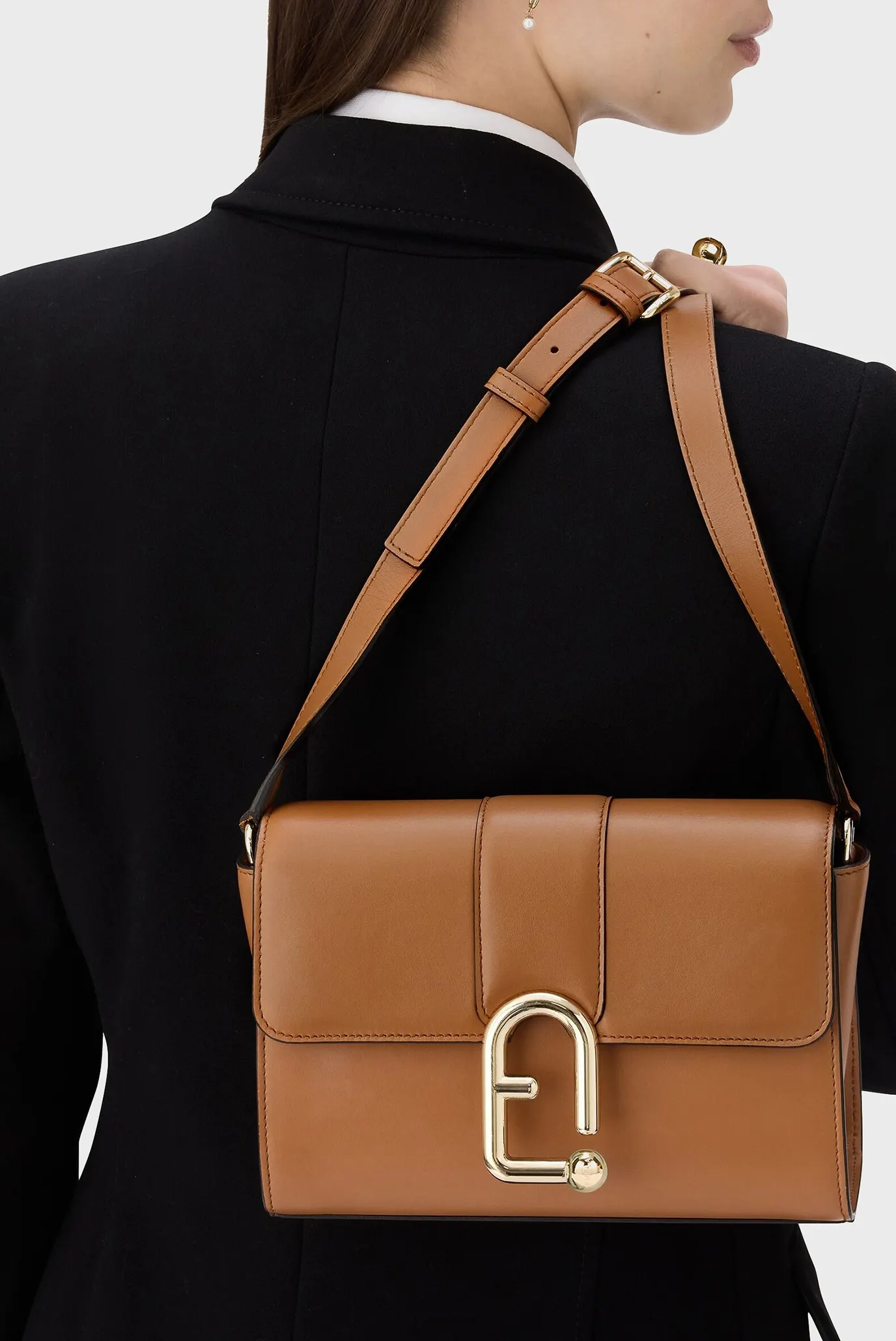 Женская рыжая кожаная сумка 7