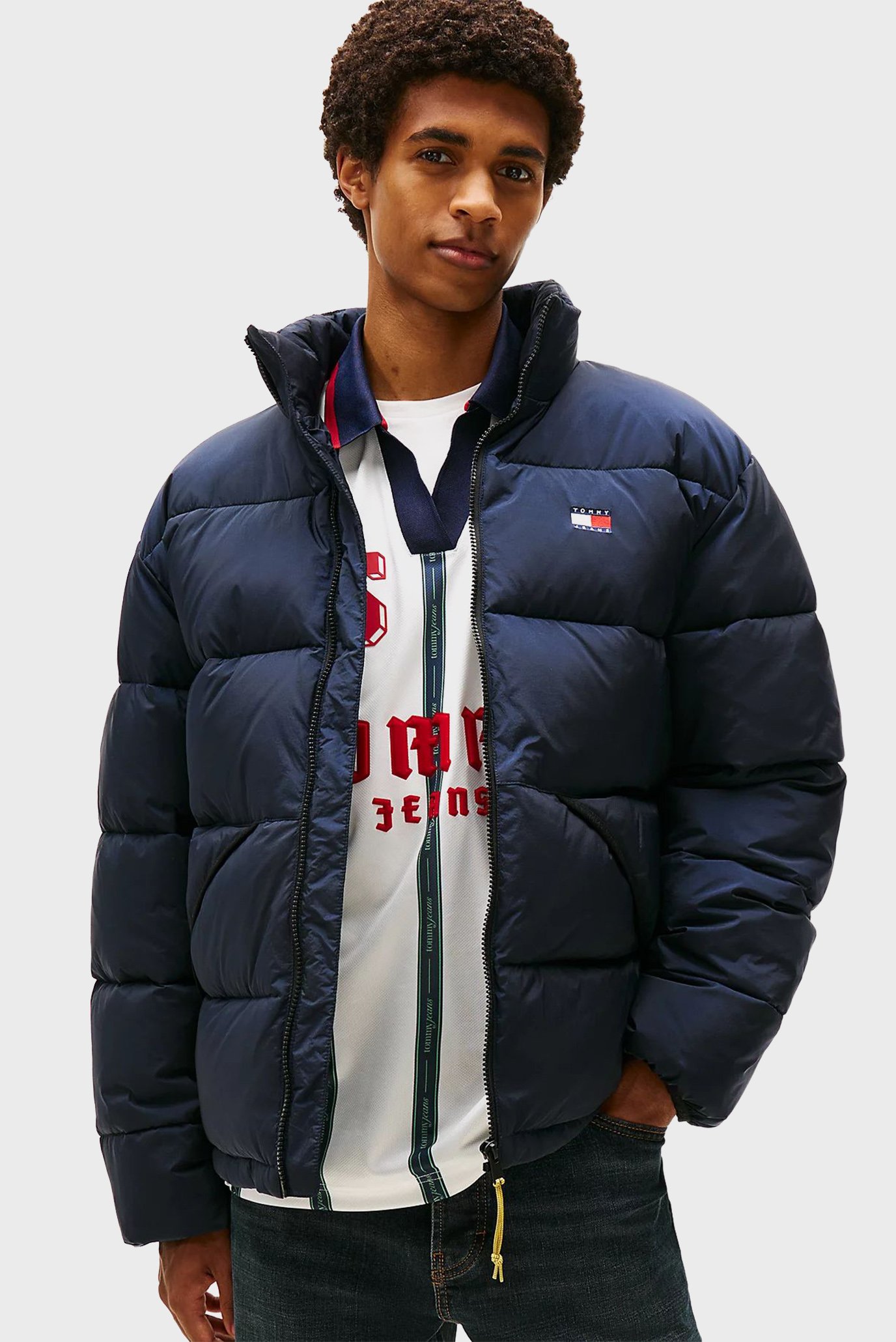 Мужская темно-синяя куртка TJM VAIL PUFFER Синий XL Tommy Jeans DM0DM22040 Мужская темно-синяя куртка TJM VAIL PUFFER Синий XL Tommy Jeans DM0DM22040