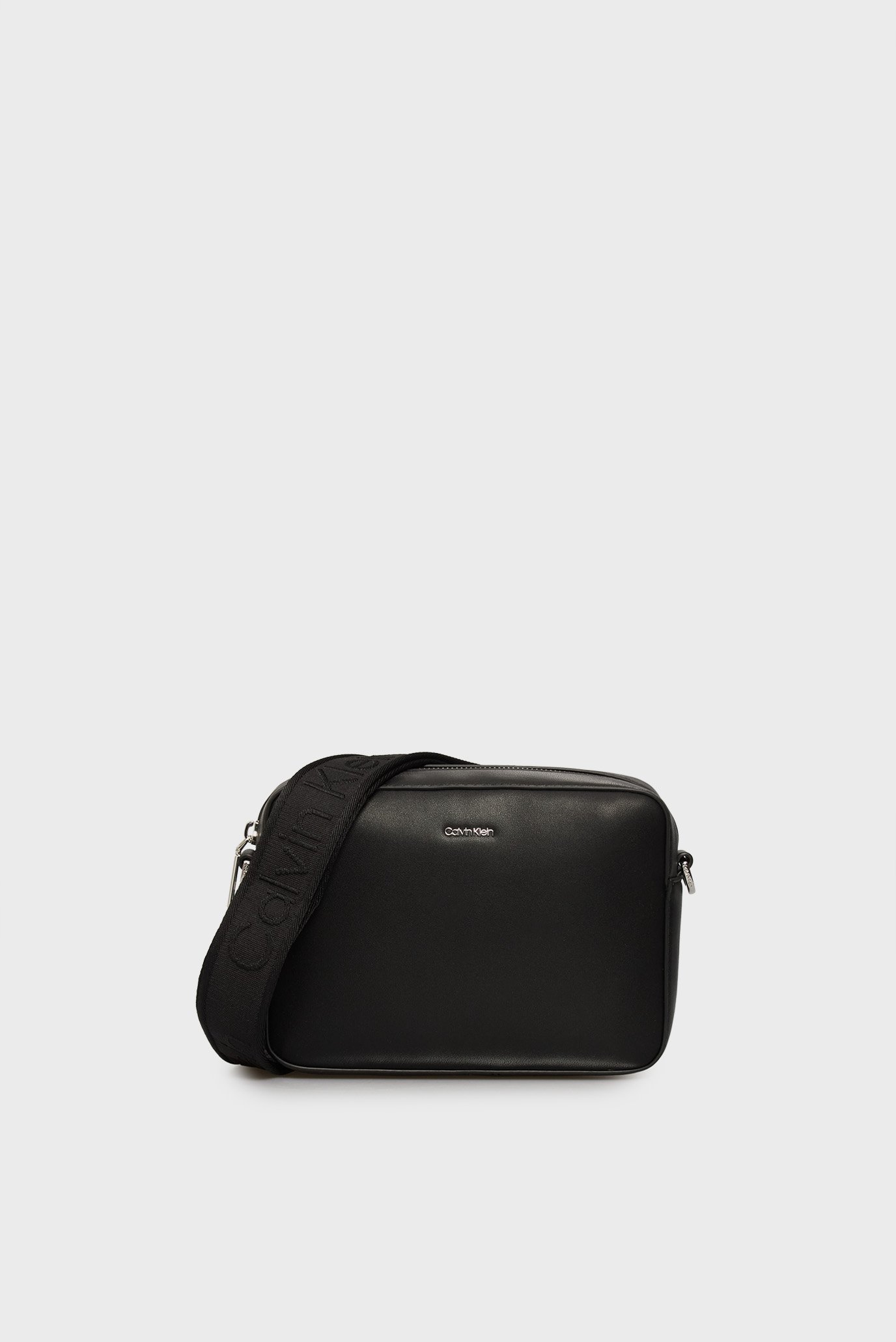 Женская черная сумка MUST Черный ONESIZE Calvin Klein LV04F3097G Женская черная сумка MUST Черный ONESIZE Calvin Klein LV04F3097G