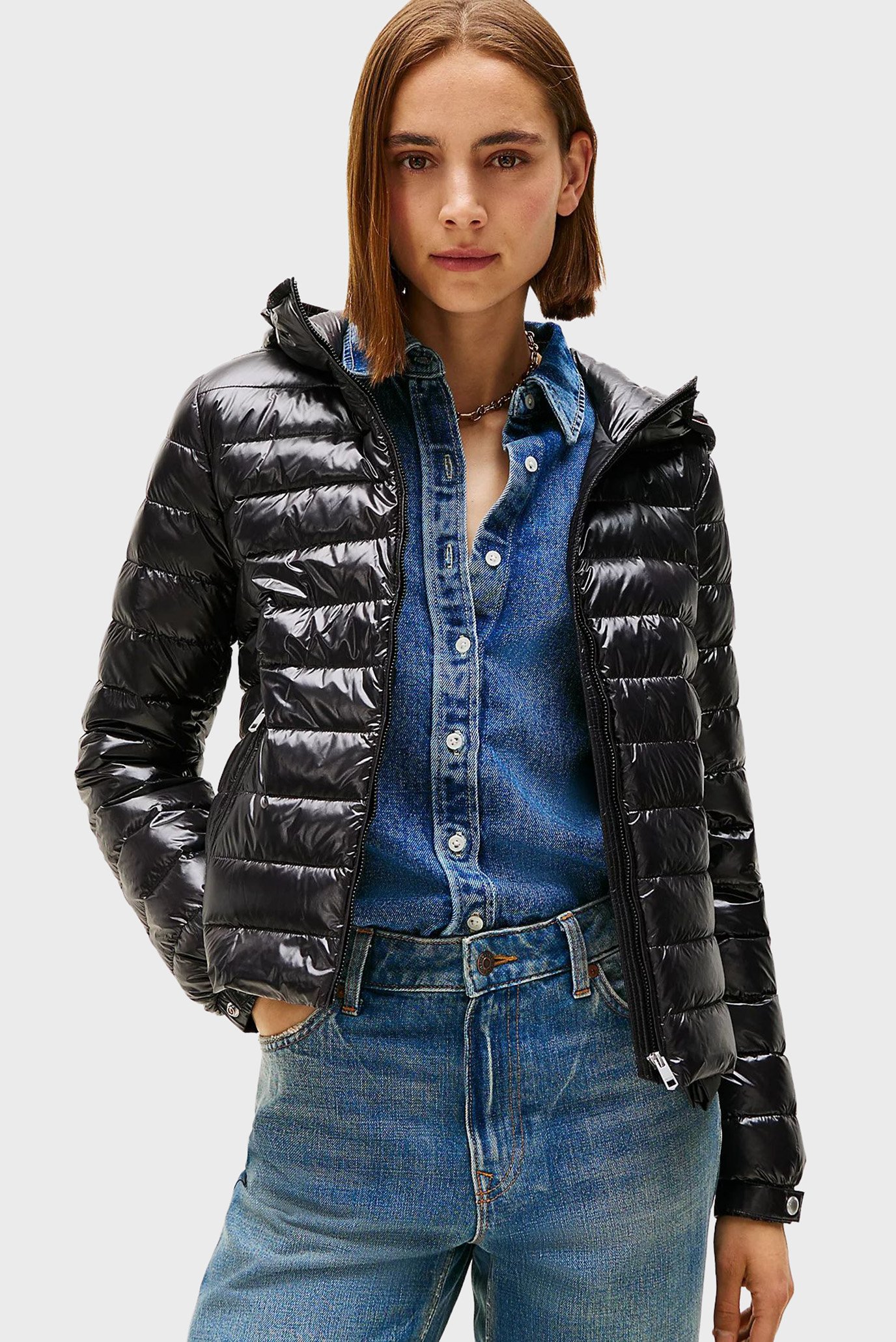 Женская черная куртка UL DOWN Черный M Tommy Hilfiger WW0WW46788 Женская черная куртка UL DOWN Черный M Tommy Hilfiger WW0WW46788