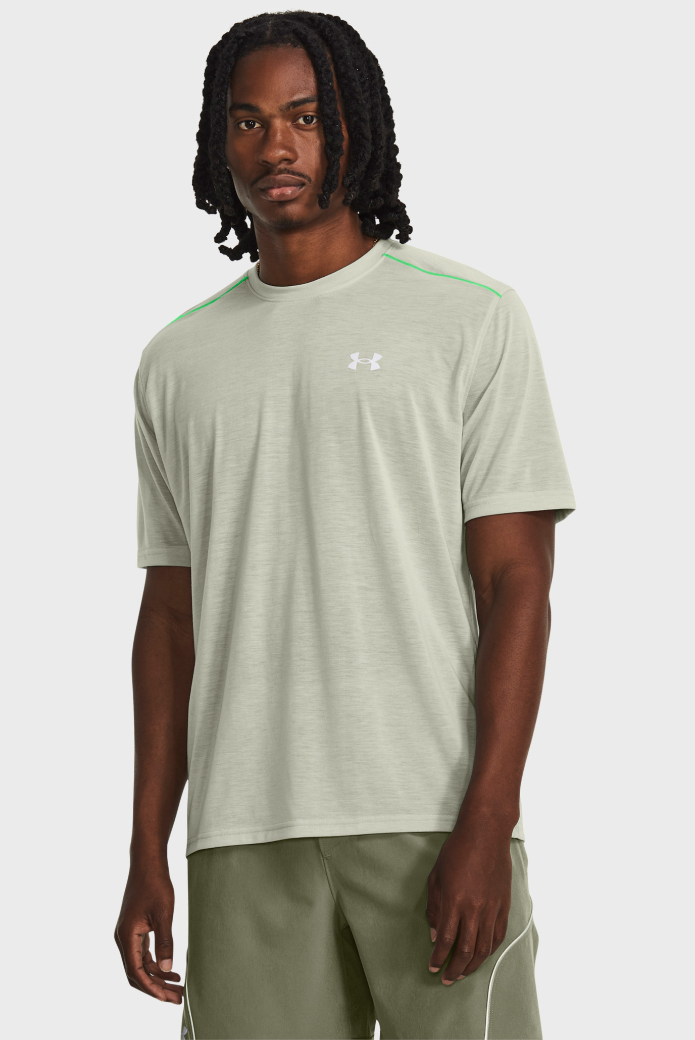 Мужская оливковая футболка UA ANYWHERE TEE 1