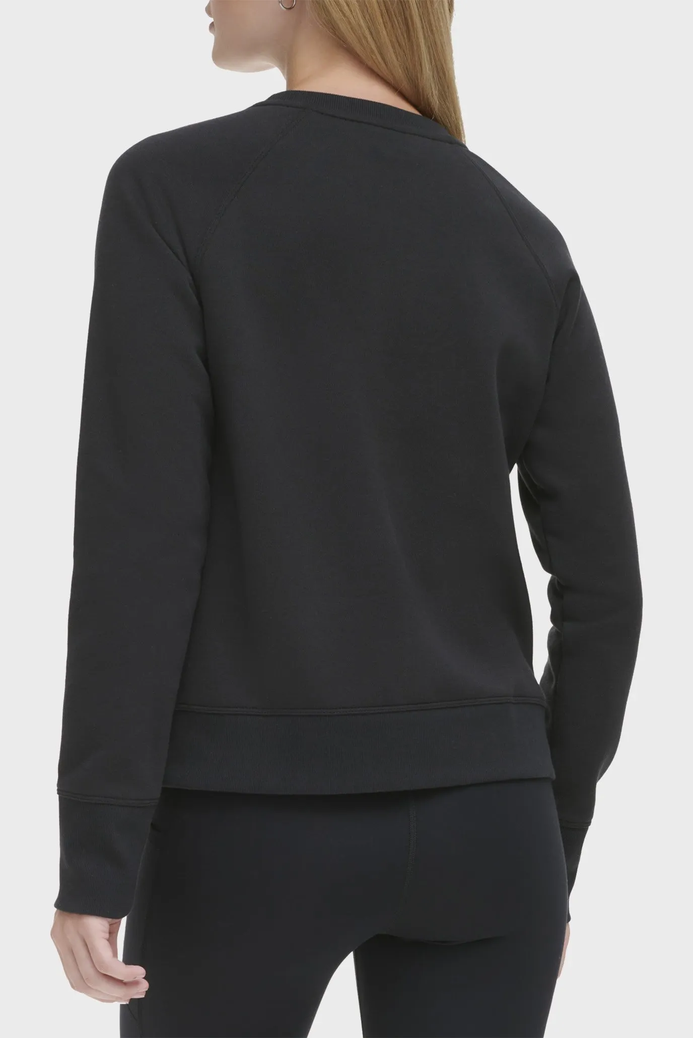 Женский черный свитшот 4