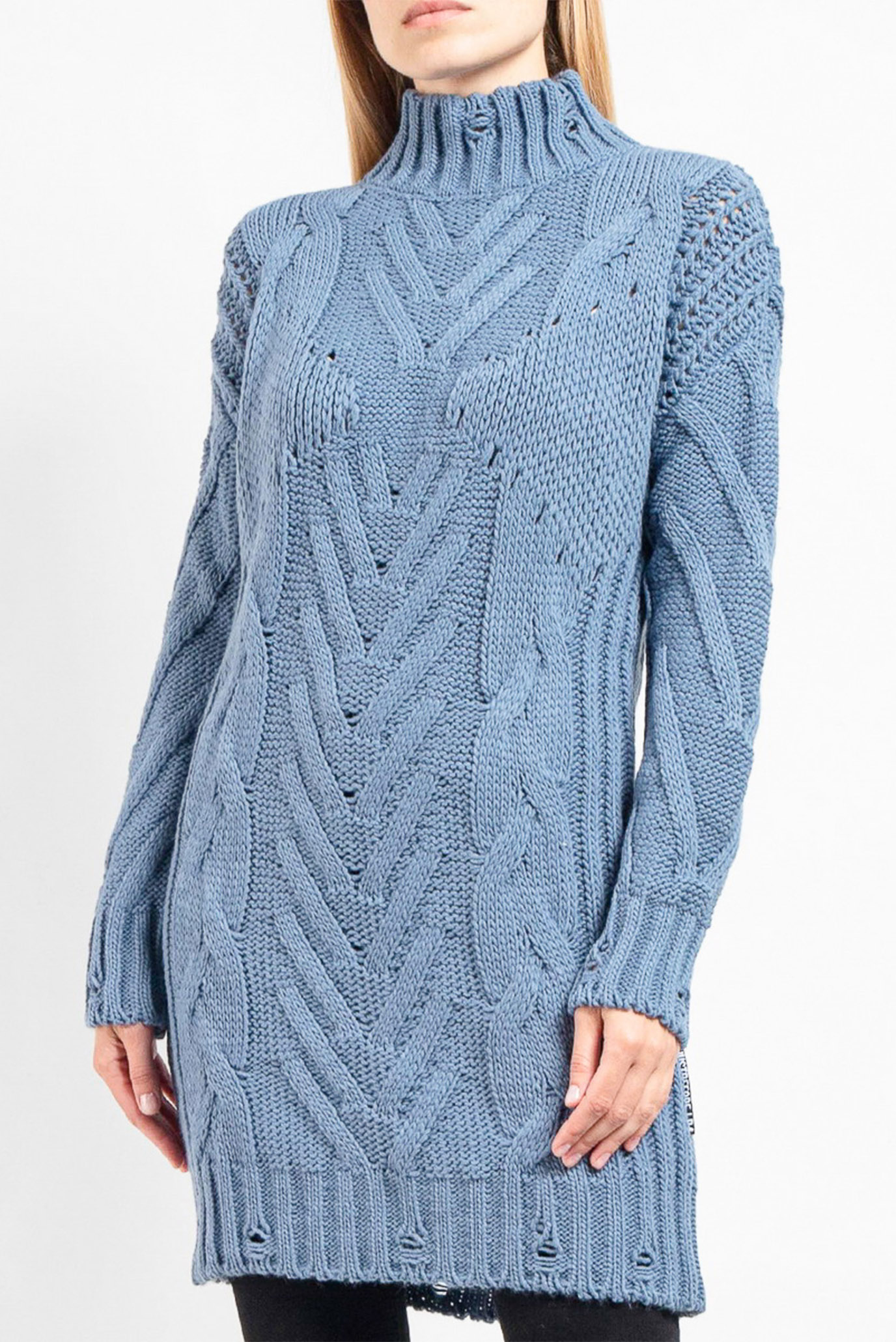 Женский голубой свитер 1