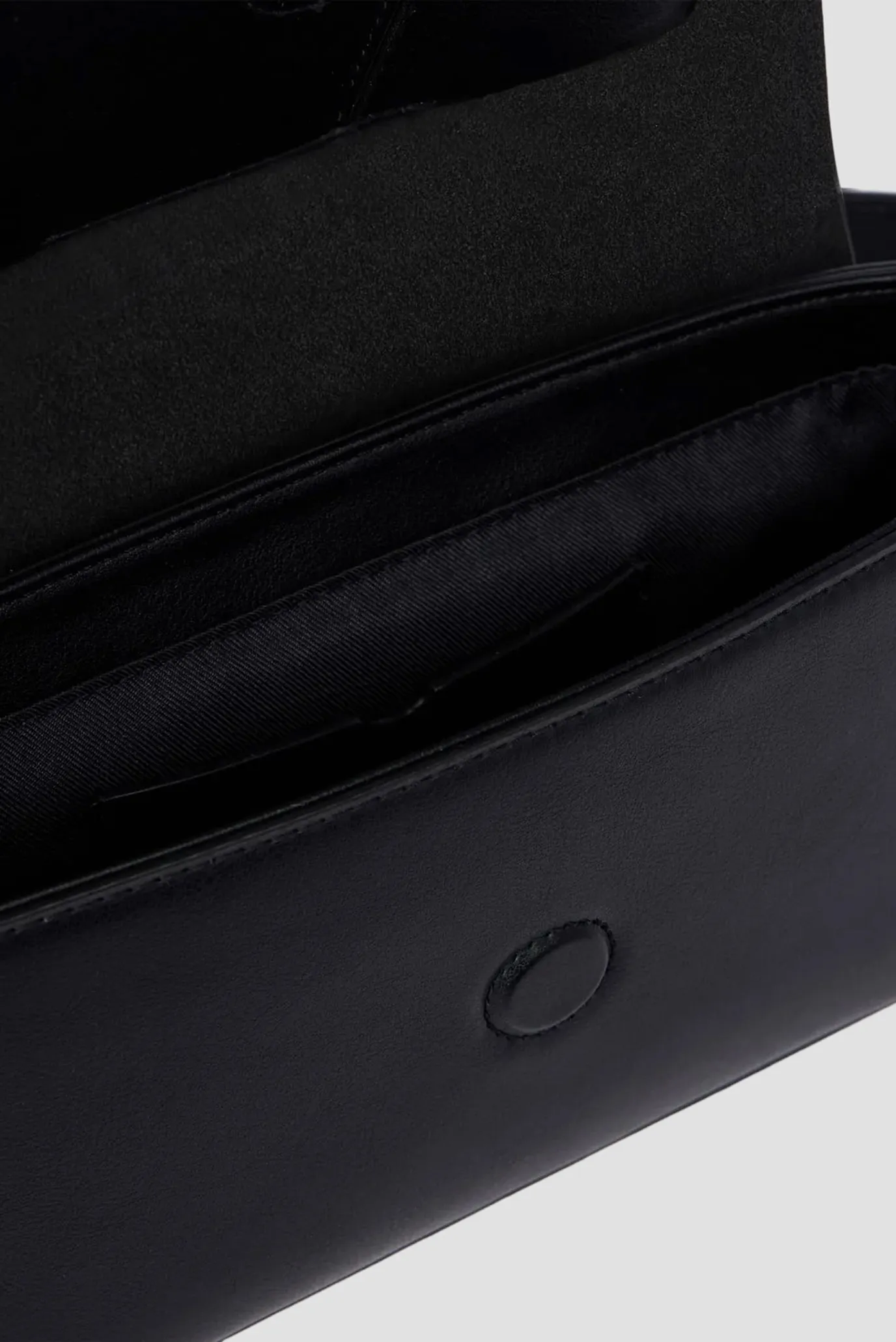 Жіноча чорна сумка 8