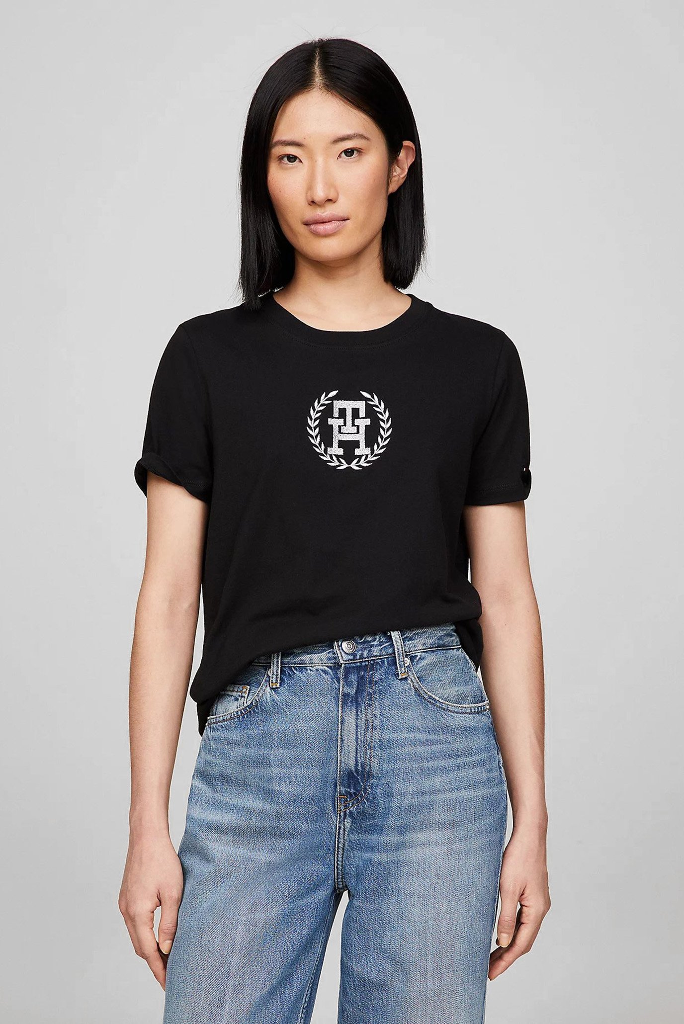 Женская черная футболка REG IMD SLVR LAUREL TEE 1