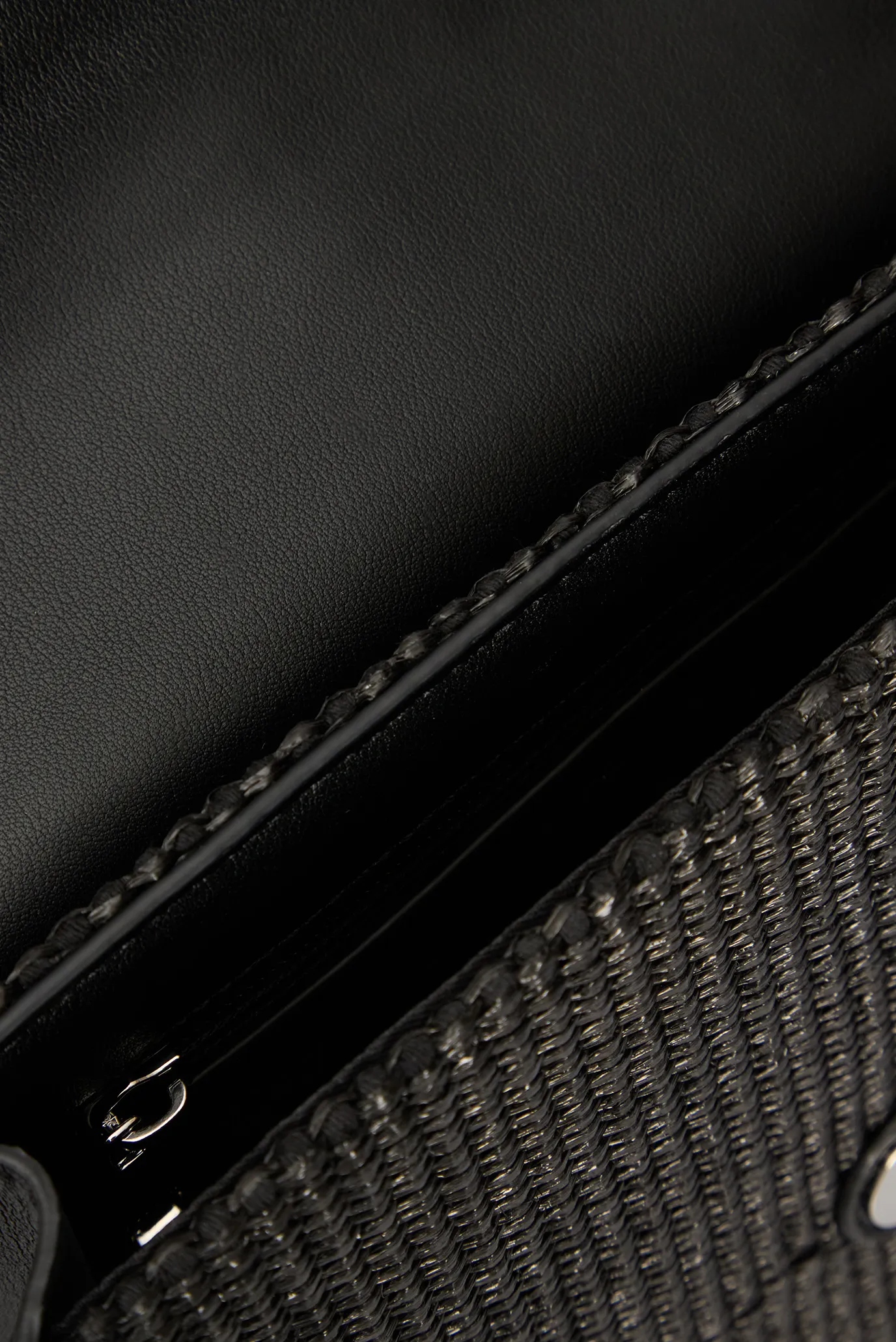 Жіноча чорна сумка 5