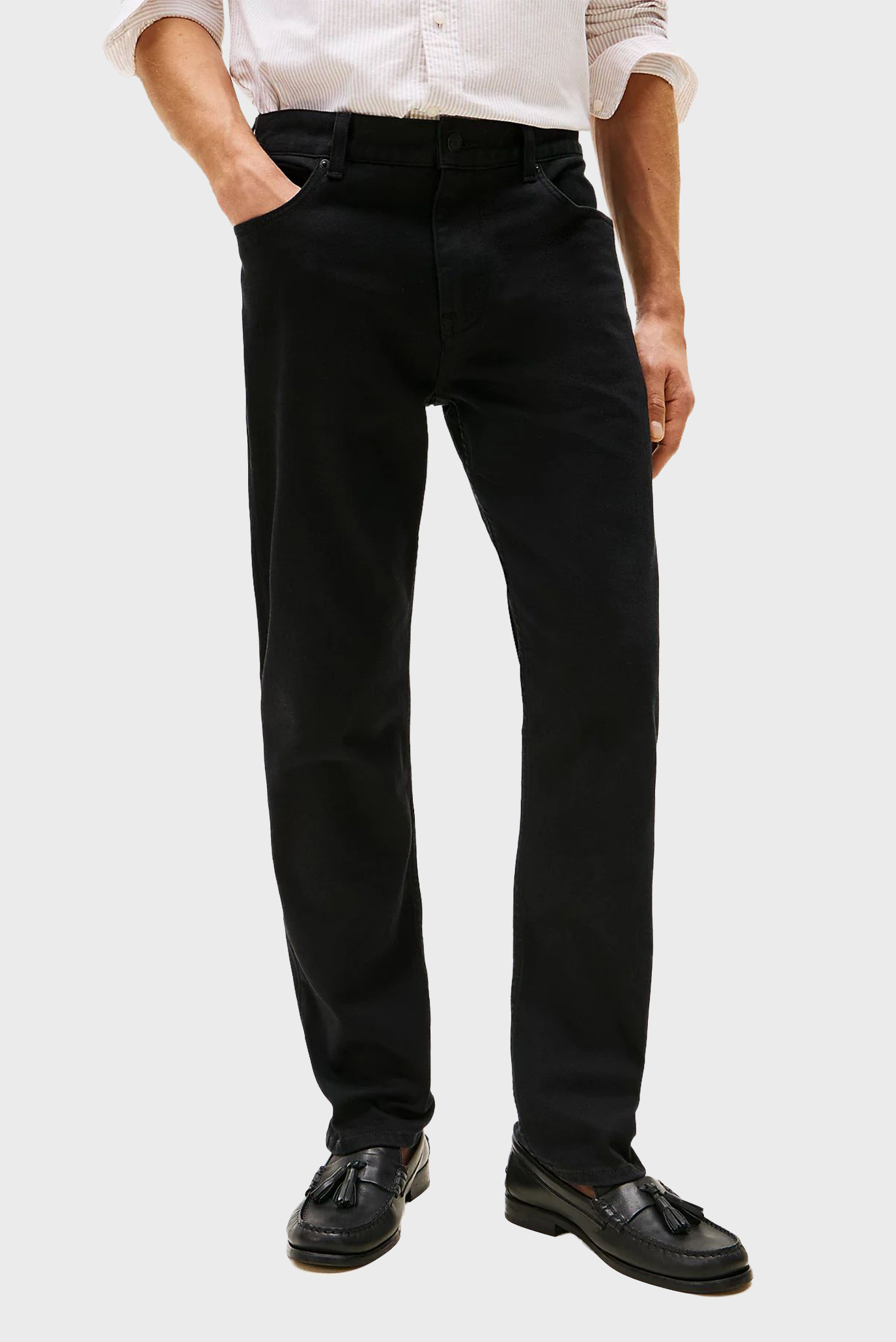 Мужские черные джинсы STRAIGHT DENTON Черный 32-32 Tommy Hilfiger MW0MW40681 Мужские черные джинсы STRAIGHT DENTON Черный 32-32 Tommy Hilfiger MW0MW40681