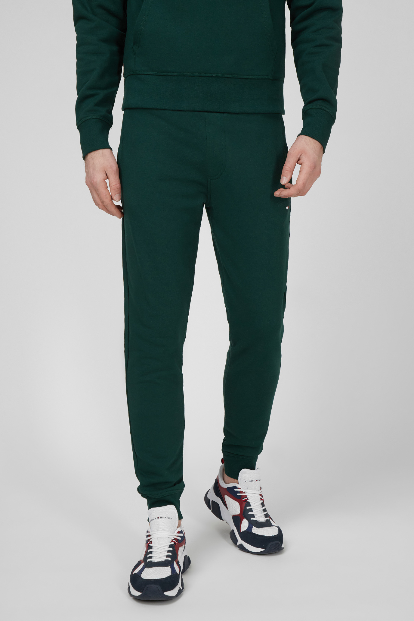 Мужские зеленые спортивные брюки 1