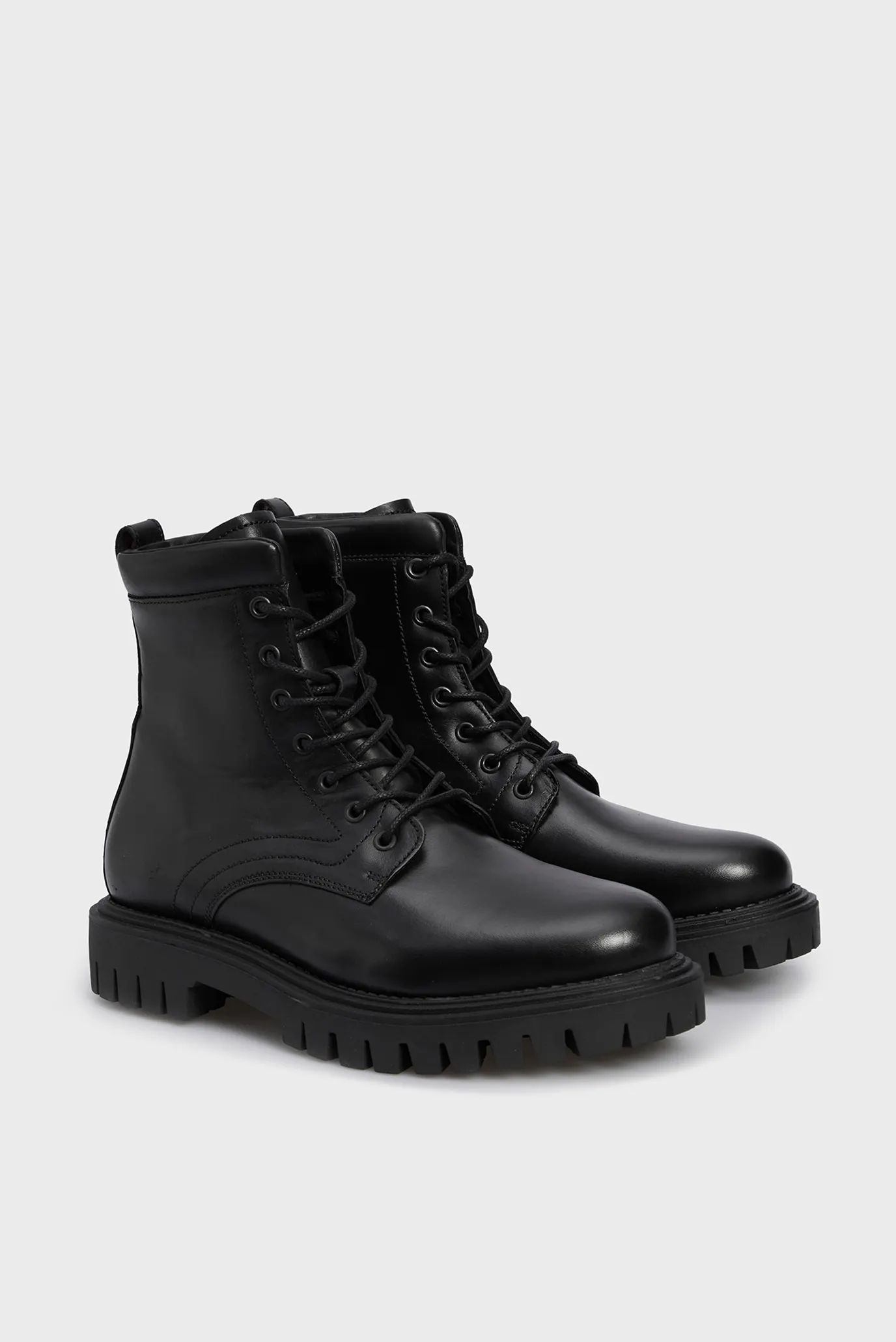 Чоловічі чорні шкіряні черевики PREMIUM CASUAL CHUNKY LTH BOOT 3